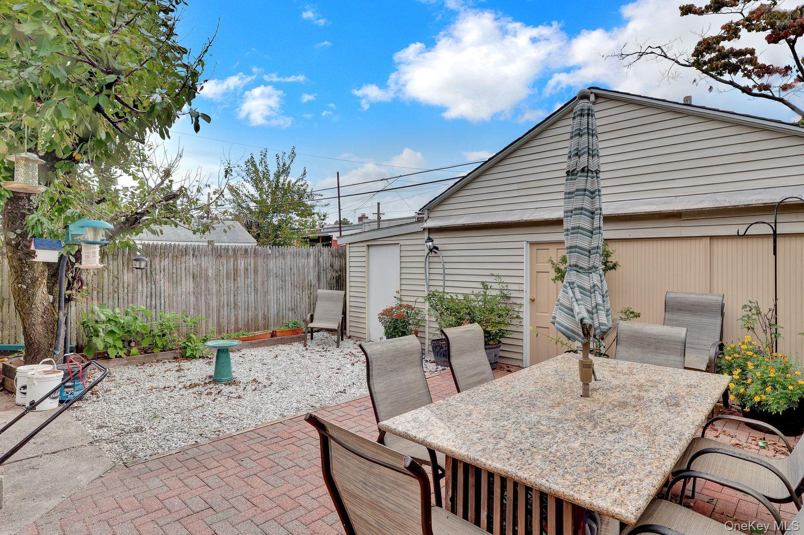 Single Family 254th Street Queens, NY 11426, MLS-1054019-5