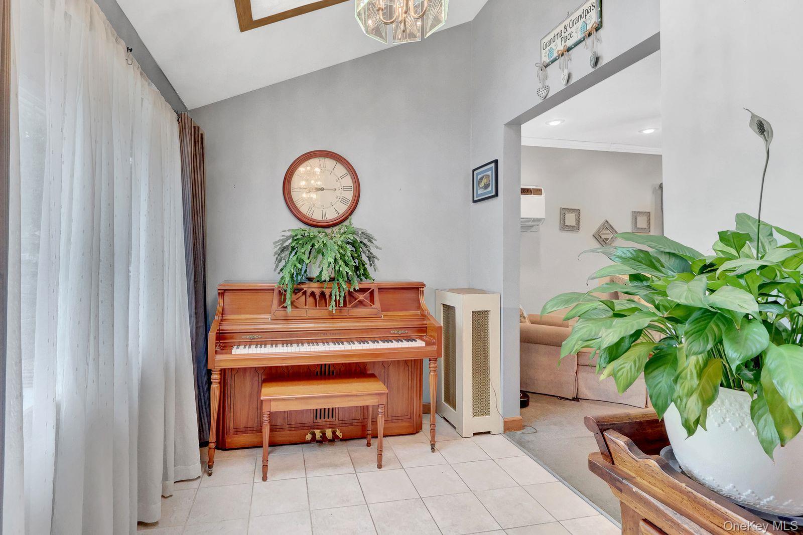 Single Family 254th Street Queens, NY 11426, MLS-1054019-7