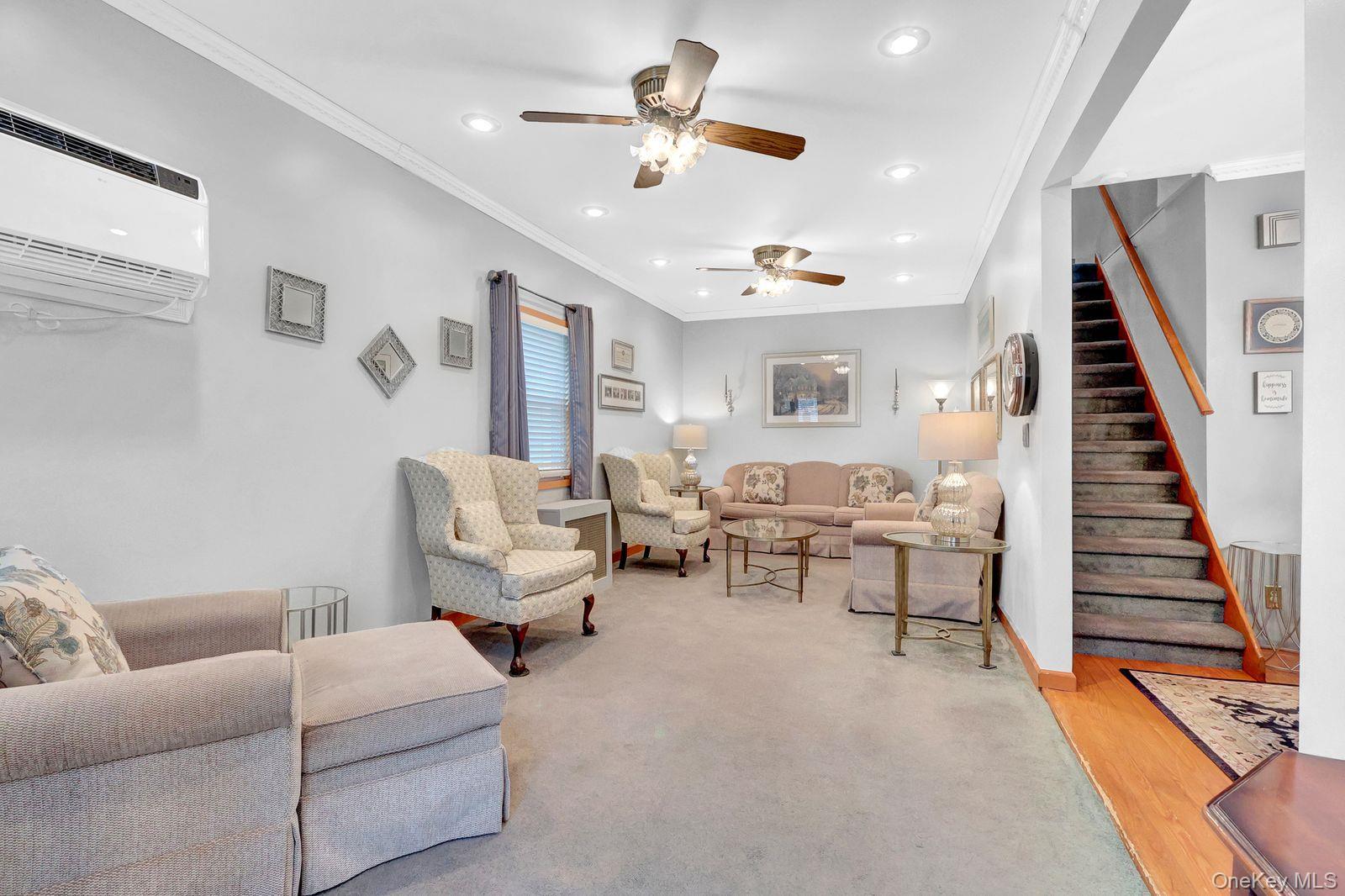 Single Family 254th Street Queens, NY 11426, MLS-1054019-9