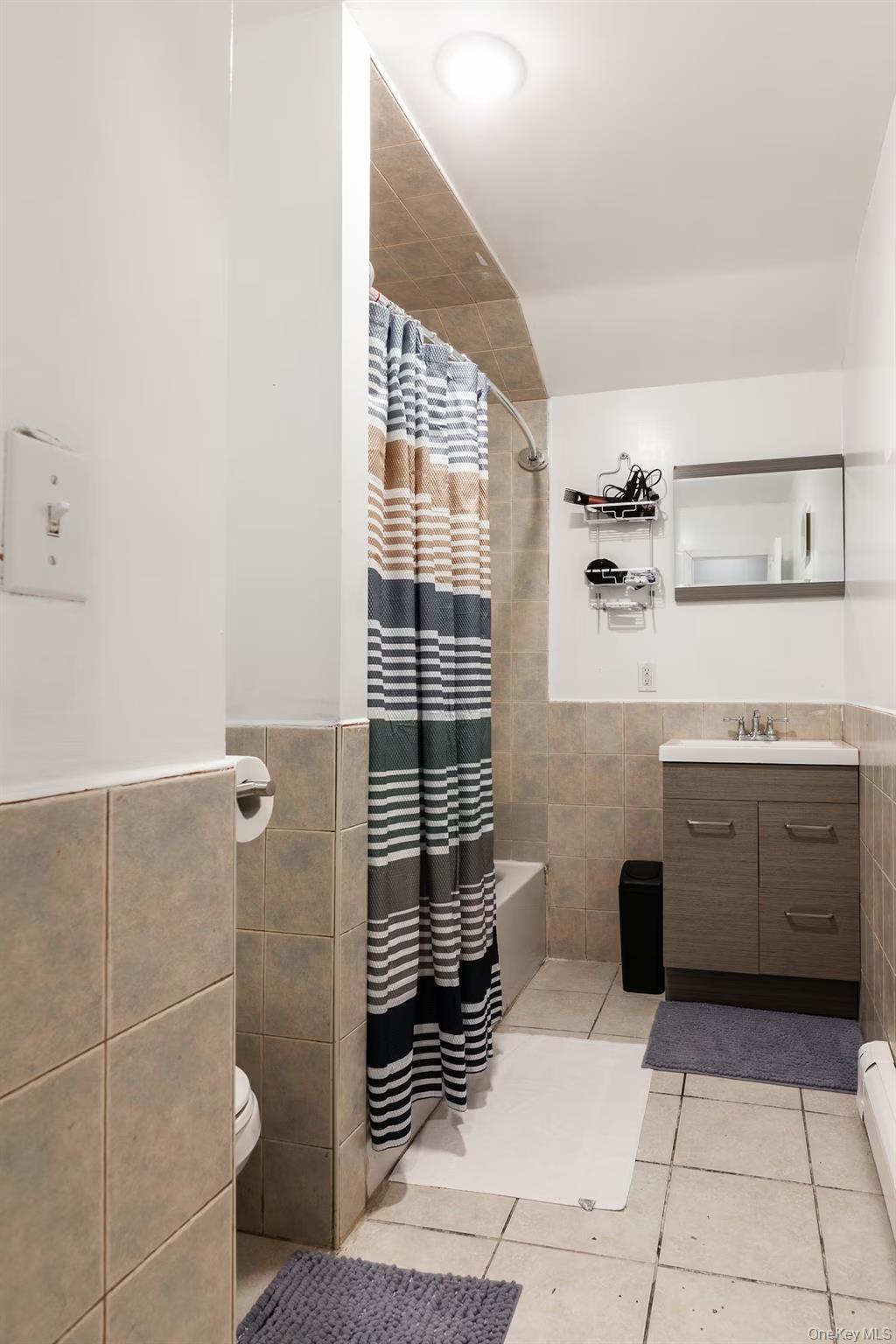Single Family Bedell Street  Queens, NY 11413, MLS-1054027-18