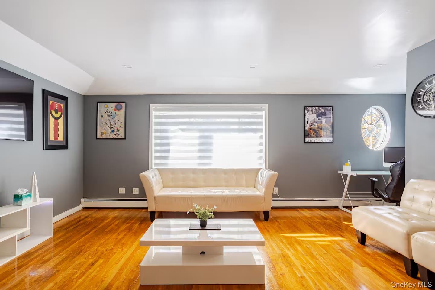 Single Family Bedell Street Queens, NY 11413, MLS-1054027-2