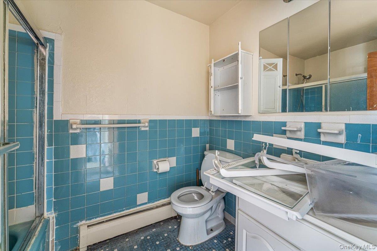 Single Family Xenia Street Queens, NY 11368, MLS-1054029-23