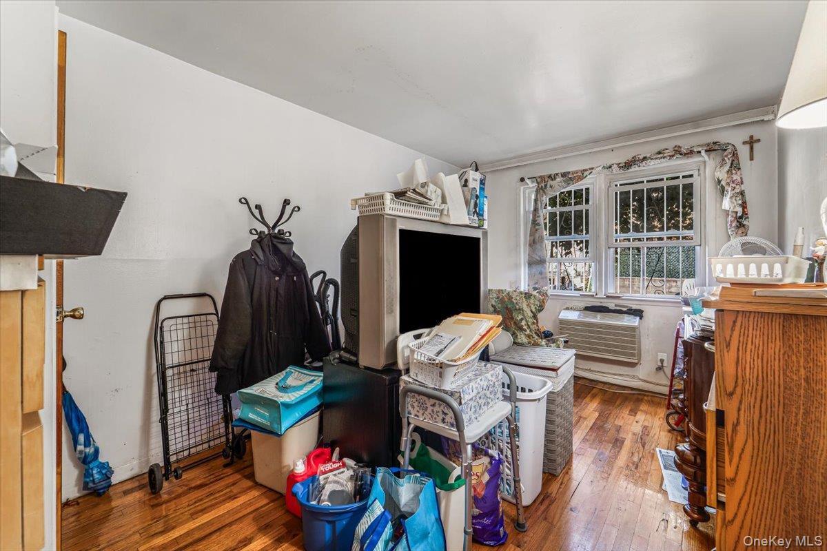 Single Family Xenia Street Queens, NY 11368, MLS-1054029-7