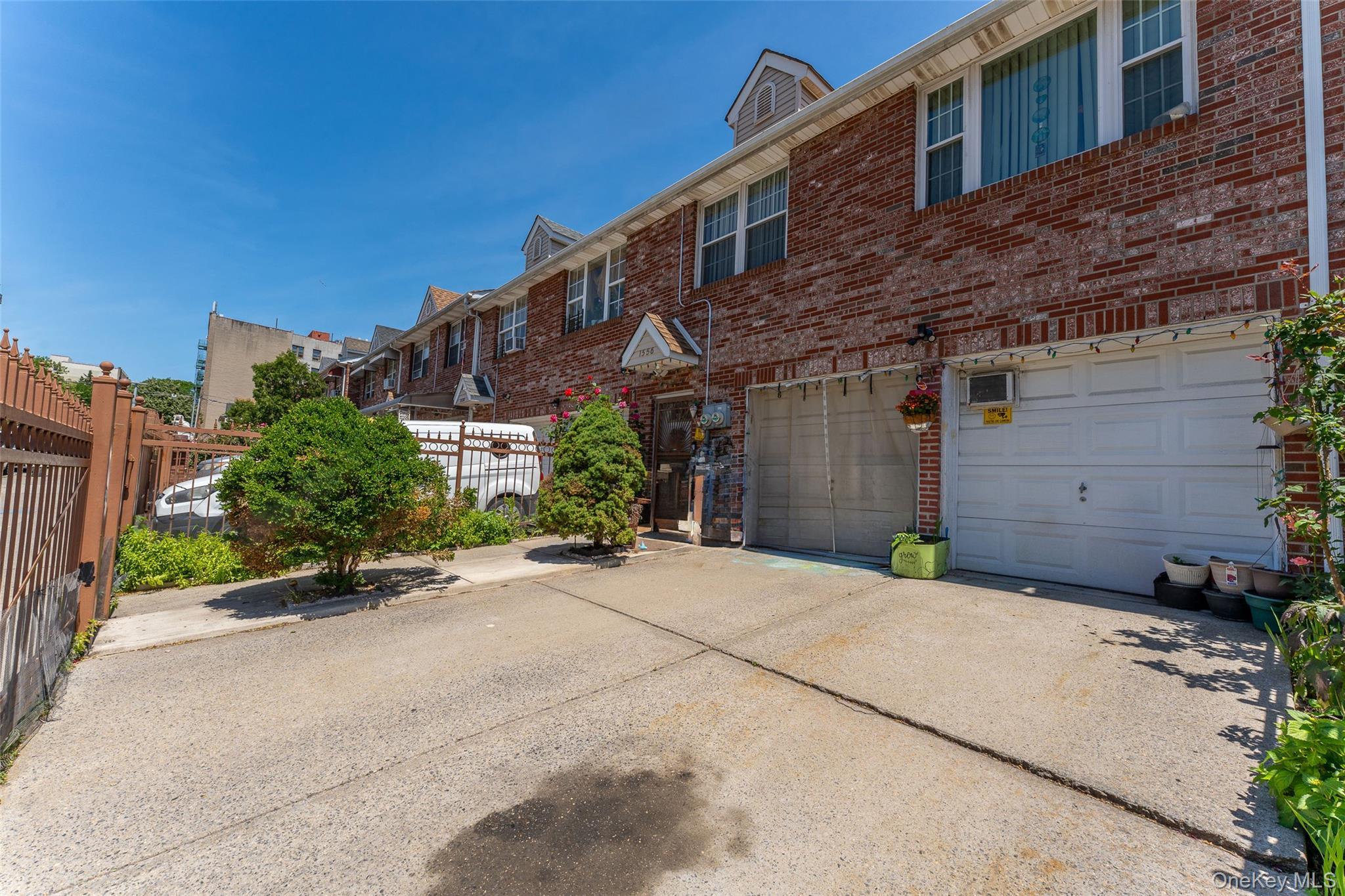 Single Family Longfellow Avenue Bronx, NY 10460, MLS-1054051-2