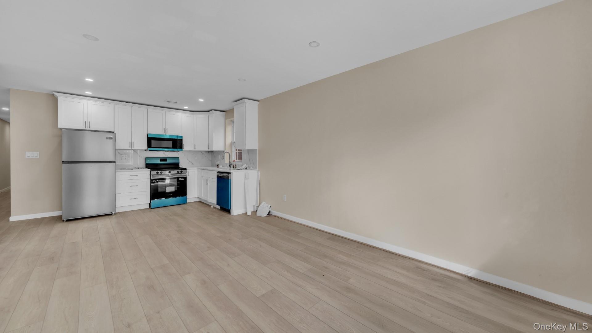 Single Family E 229th Street  Bronx, NY 10466, MLS-1054059-11
