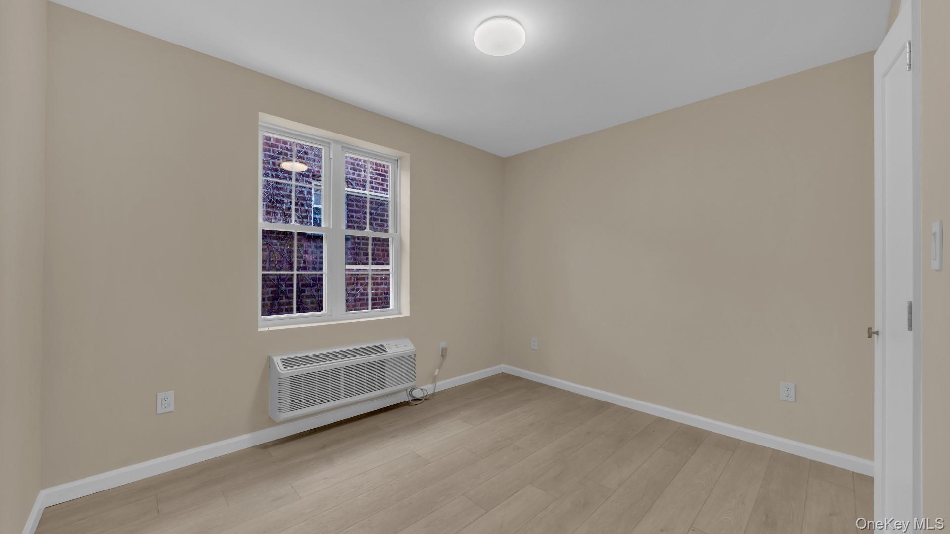 Single Family E 229th Street  Bronx, NY 10466, MLS-1054059-16