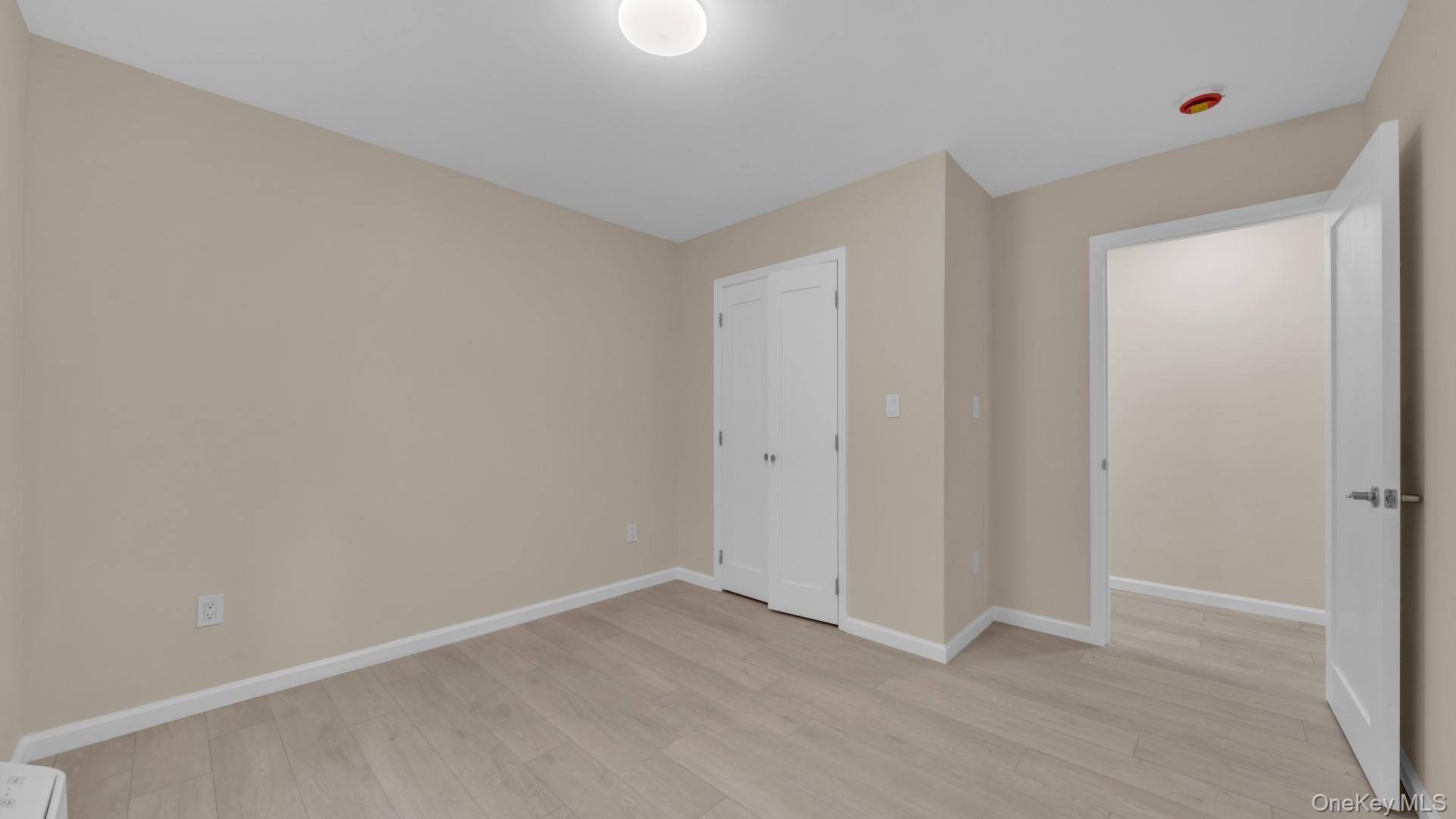 Single Family E 229th Street  Bronx, NY 10466, MLS-1054059-17