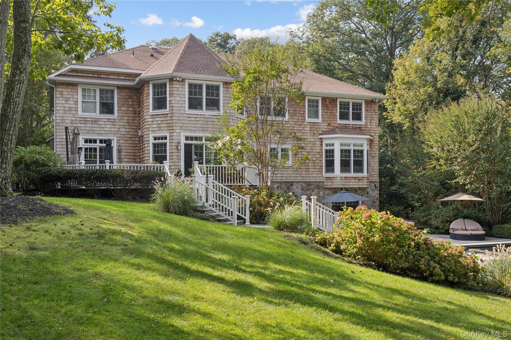 Single Family Cove Edge Road  Nassau County, NY 11791, MLS-1054081-40