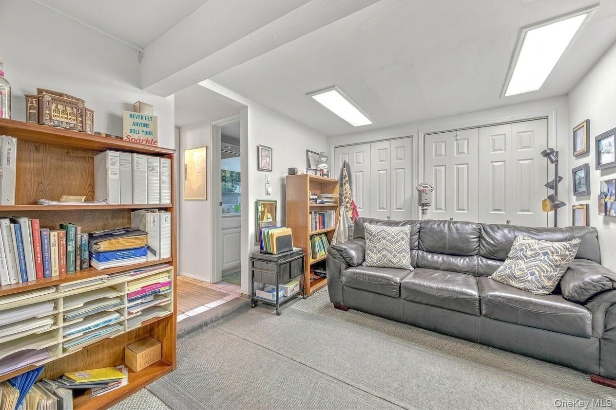 Single Family Kinsella Street  Suffolk County, NY 11746, MLS-1054108-16