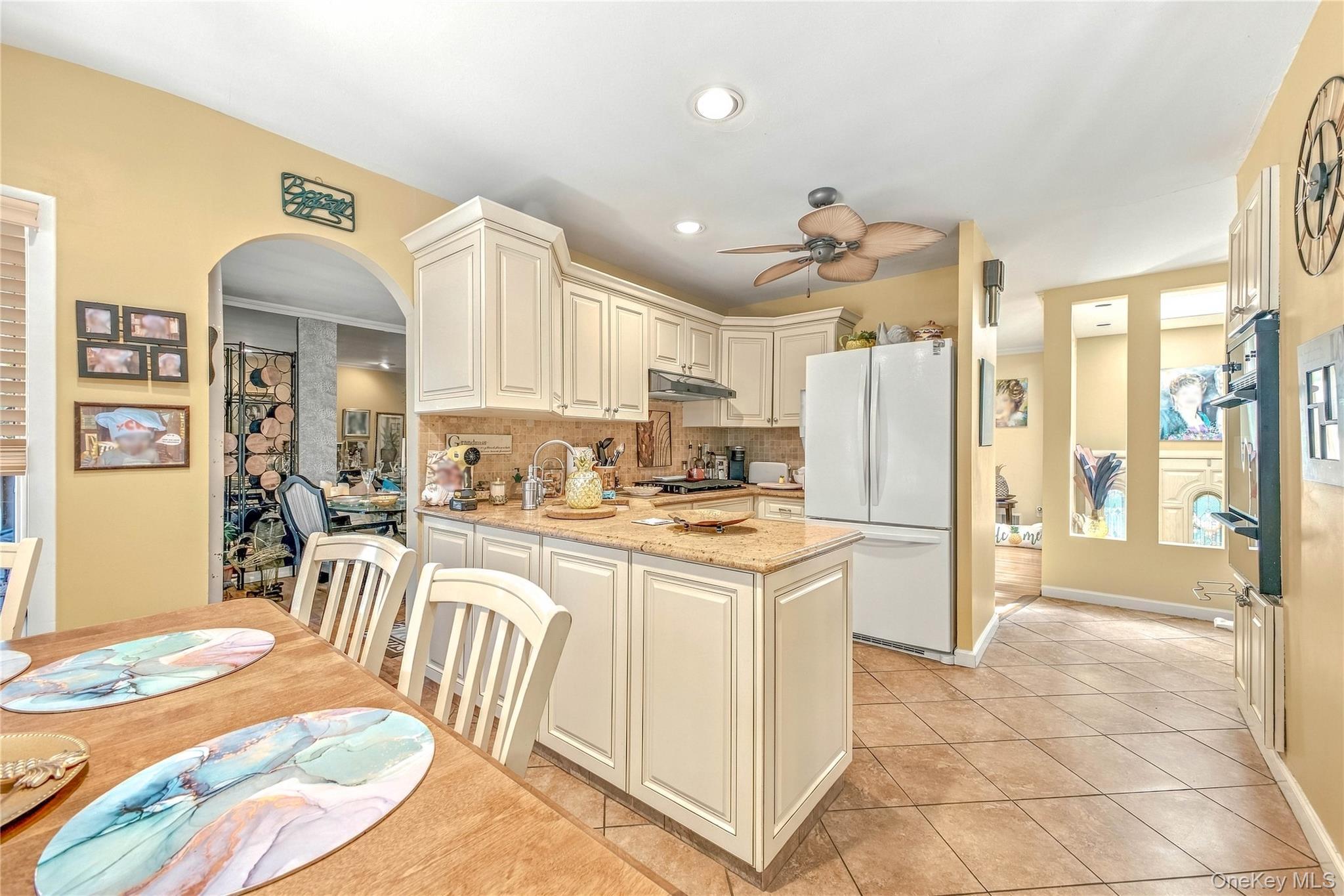 Single Family Kinsella Street  Suffolk County, NY 11746, MLS-1054108-3