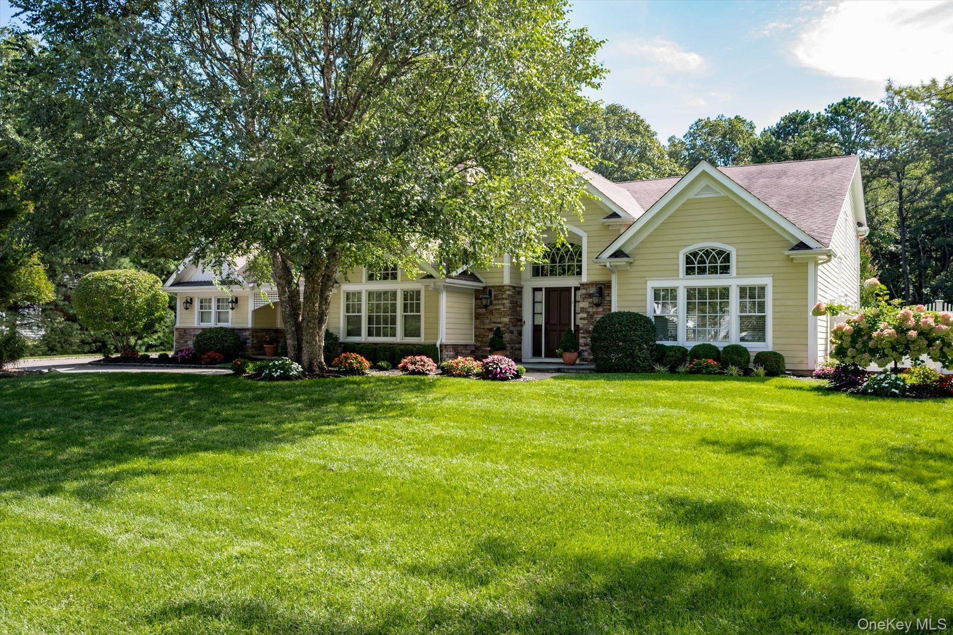 Single Family Maize Court  Suffolk County, NY 11747, MLS-1054118-3