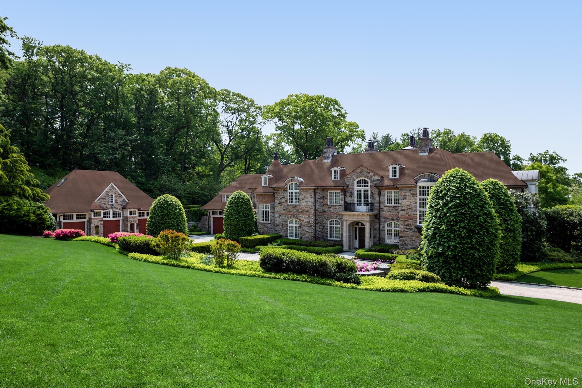 Single Family Spring Hill Lane Nassau County, NY 11568, MLS-1054125-5