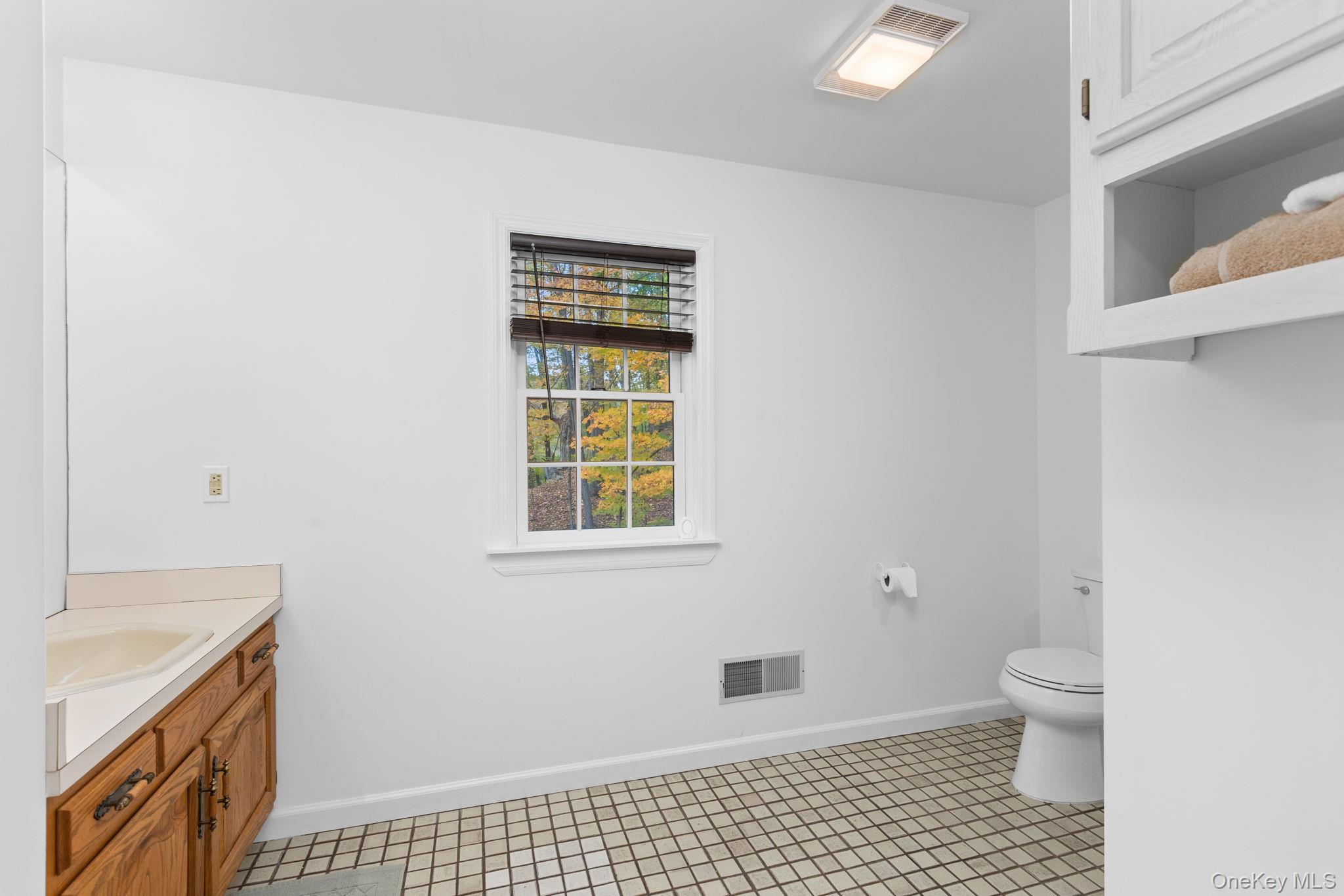 Single Family Curtis Out Of Area, NY 06784, MLS-1054171-15