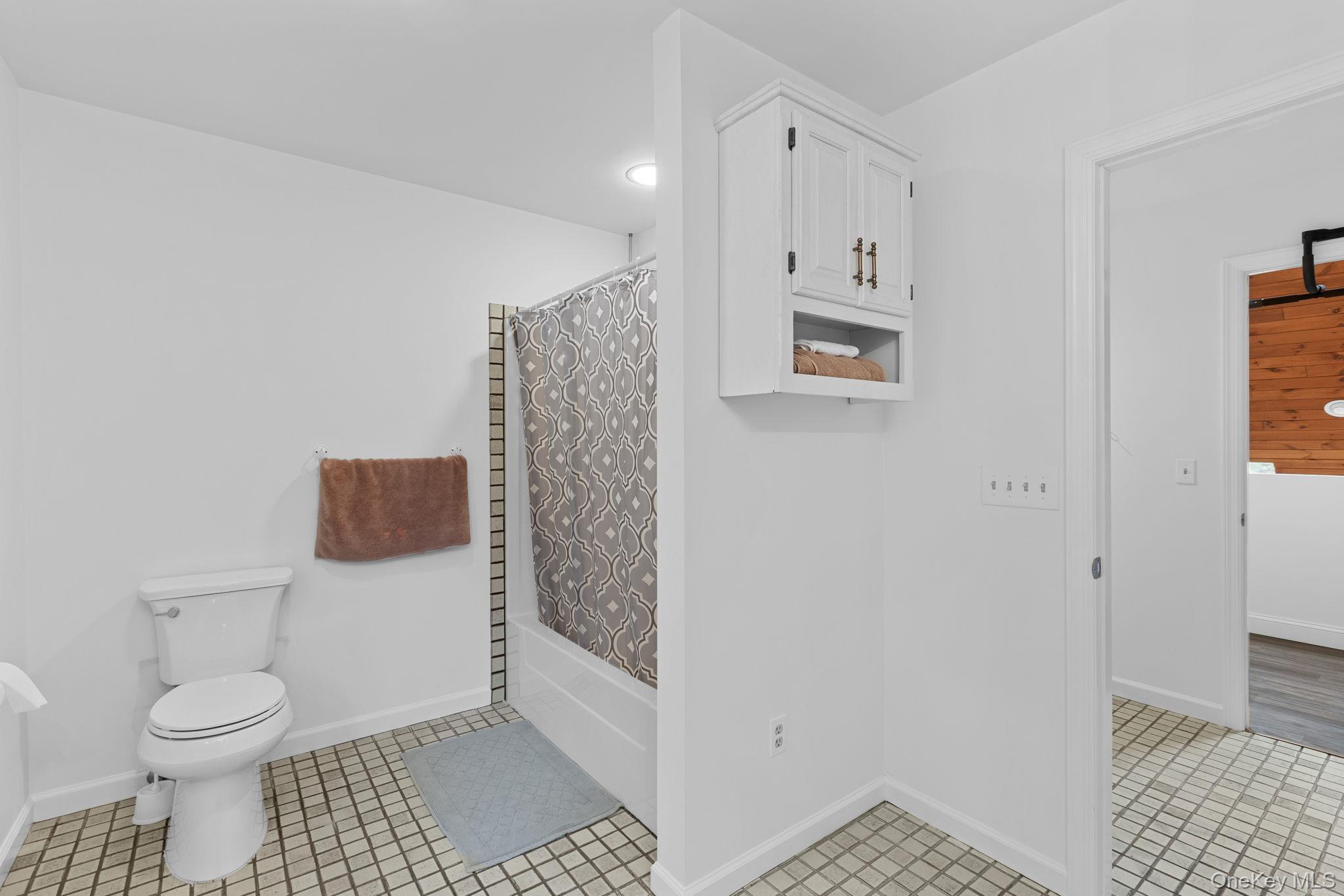 Single Family Curtis Out Of Area, NY 06784, MLS-1054171-17