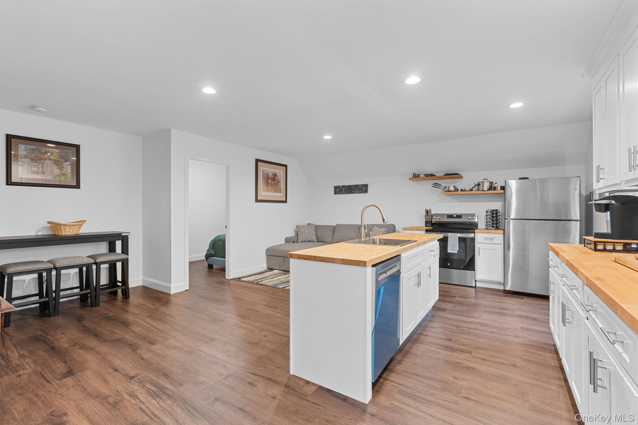 Single Family Curtis Out Of Area, NY 06784, MLS-1054171-24