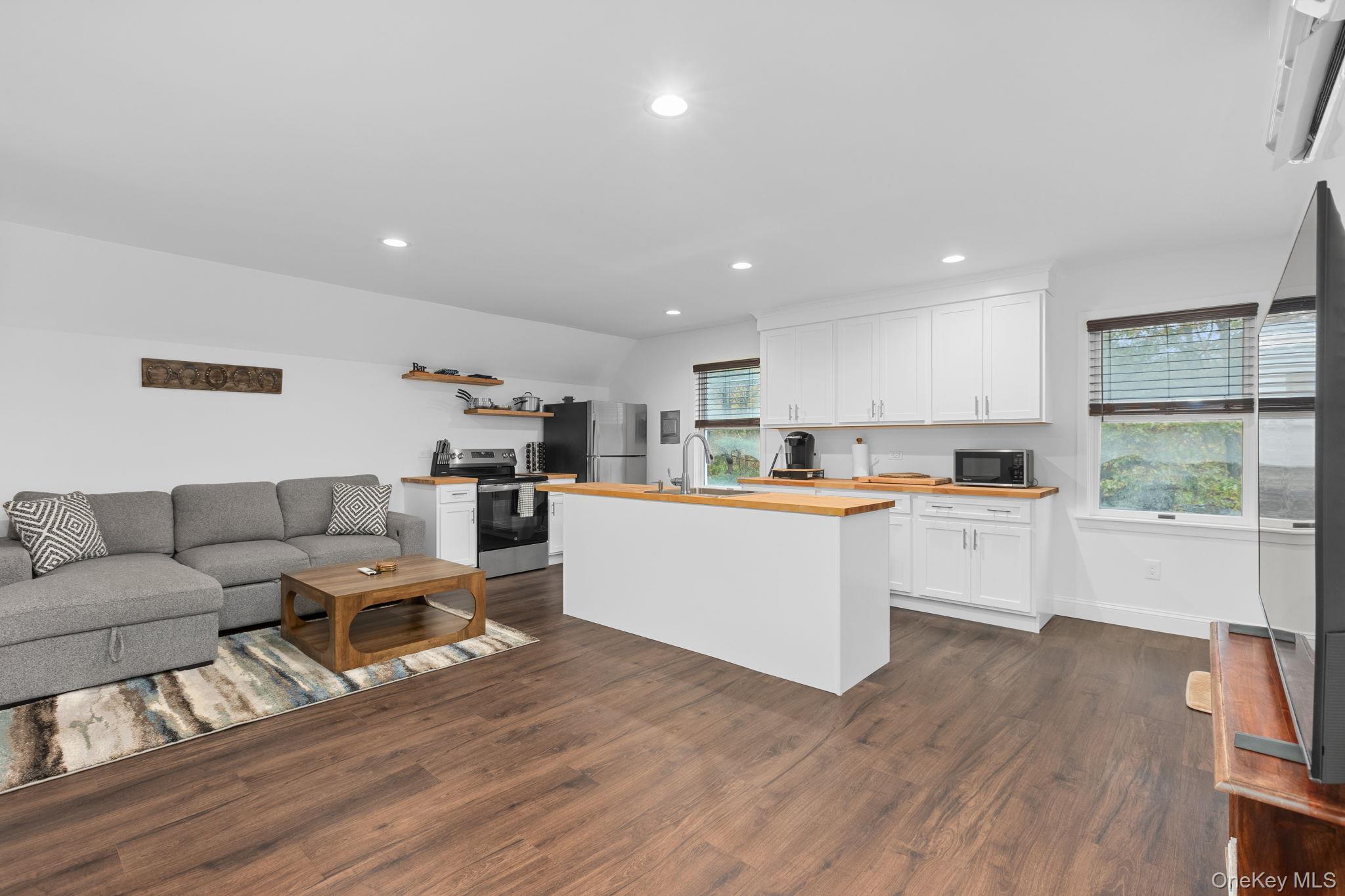 Single Family Curtis Out Of Area, NY 06784, MLS-1054171-25