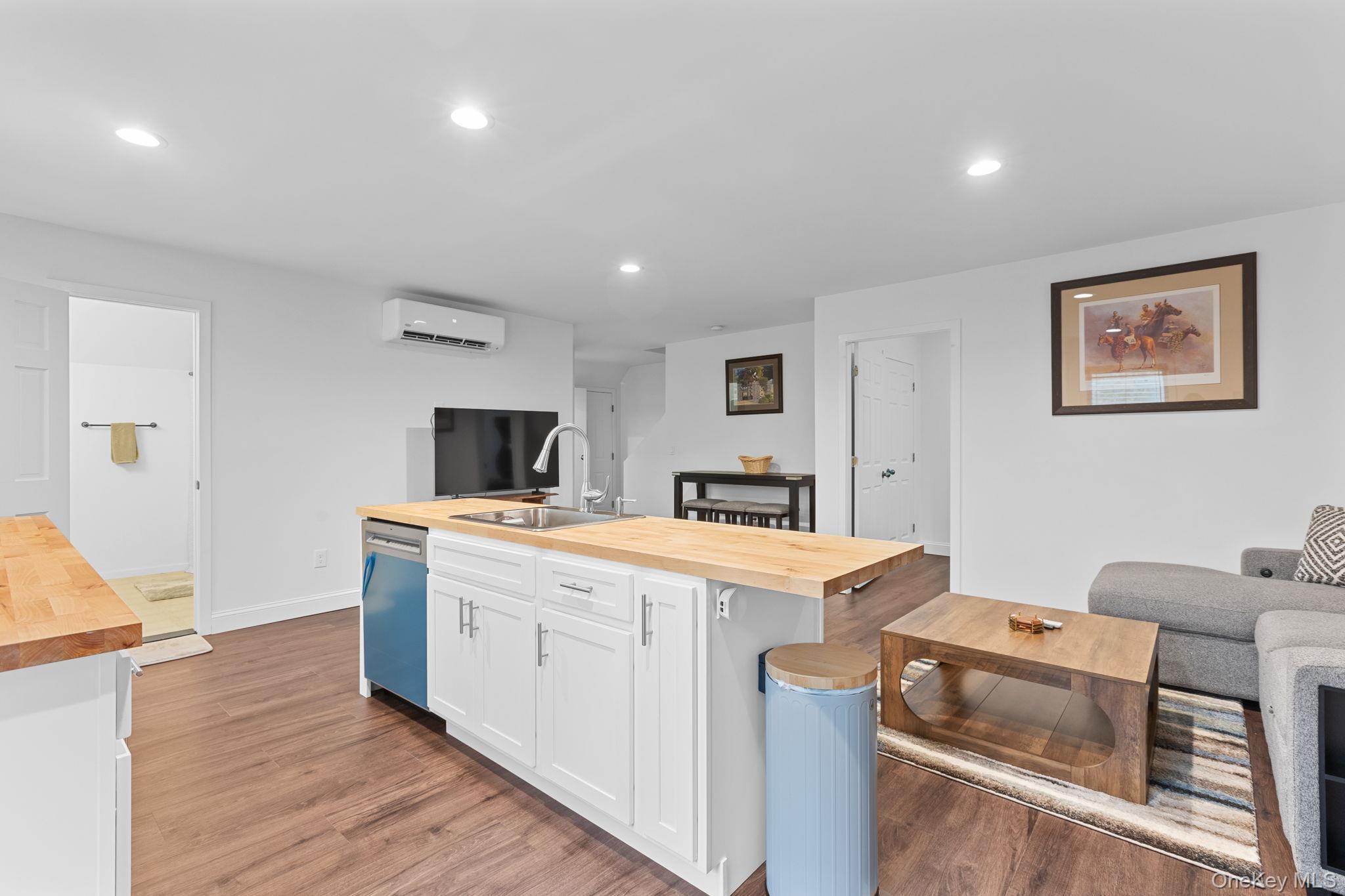 Single Family Curtis Out Of Area, NY 06784, MLS-1054171-26