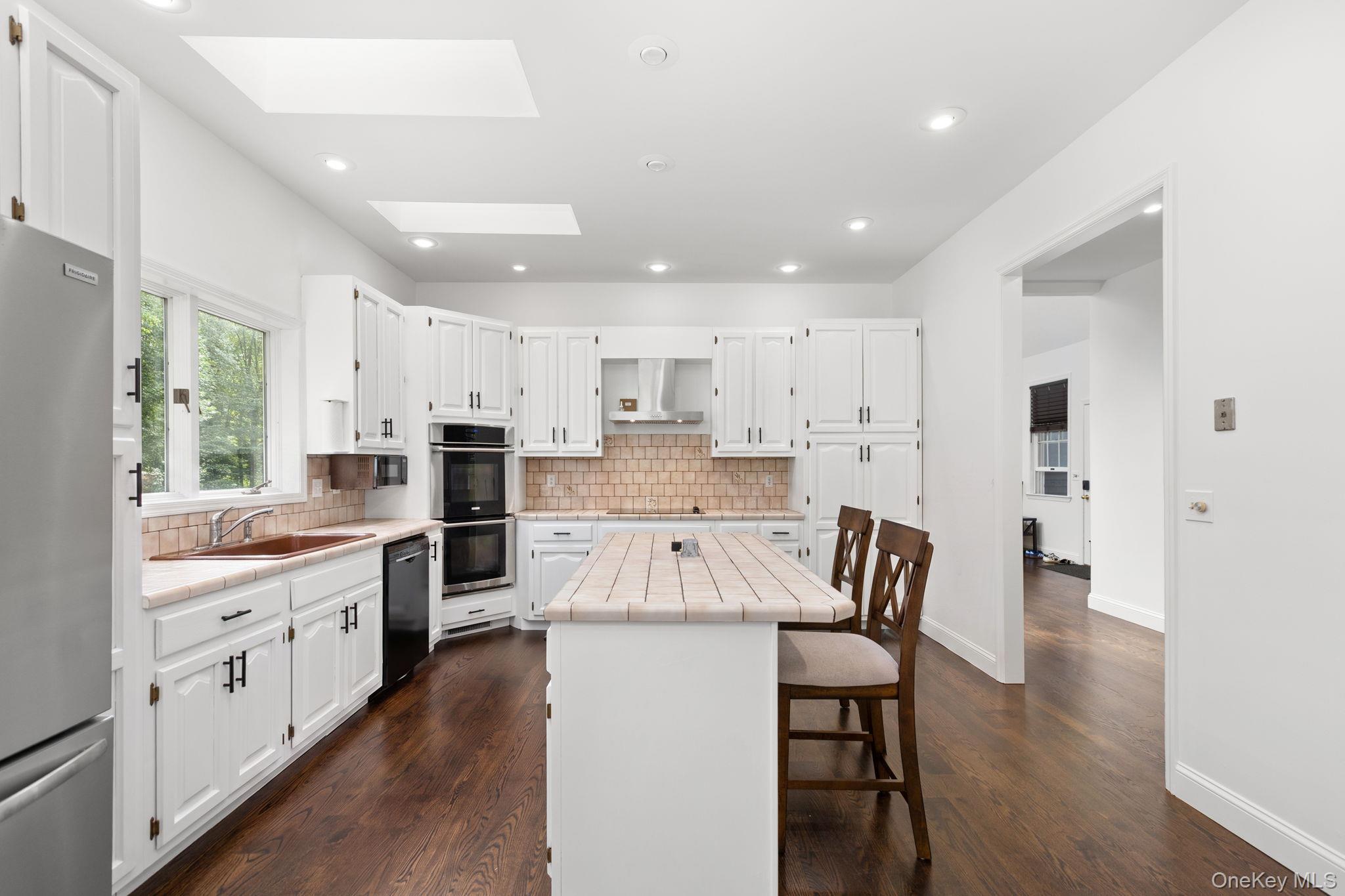 Single Family Curtis Out Of Area, NY 06784, MLS-1054171-6