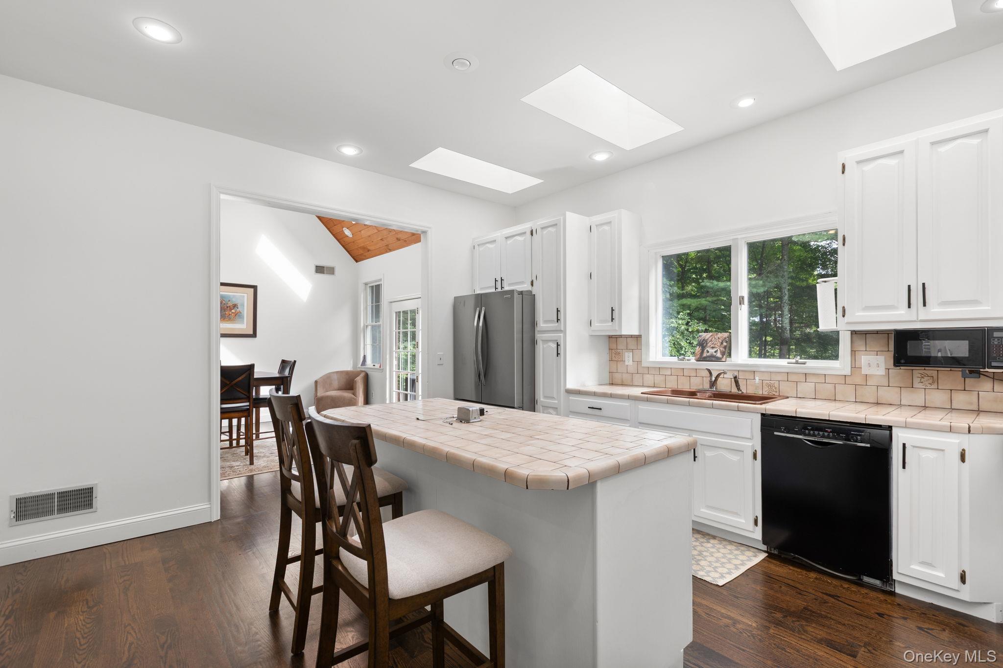 Single Family Curtis Out Of Area, NY 06784, MLS-1054171-7