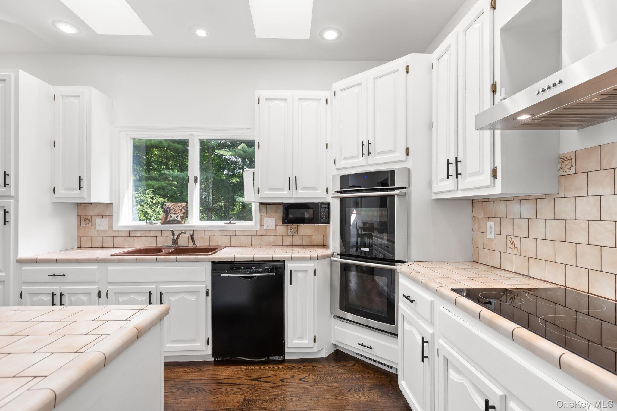 Single Family Curtis Out Of Area, NY 06784, MLS-1054171-9