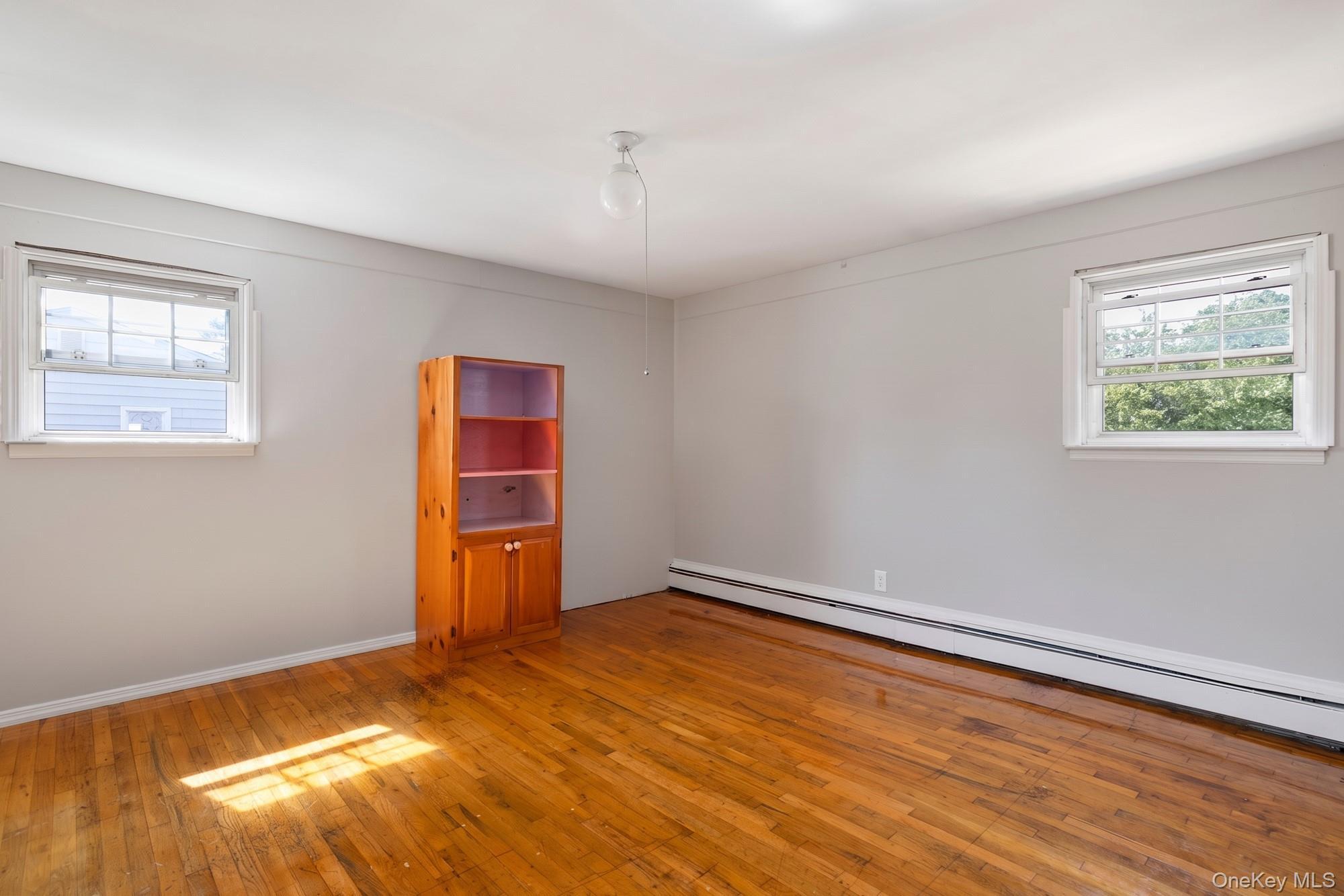 Single Family Ludlow Way Suffolk County, NY 11769, MLS-1054172-18