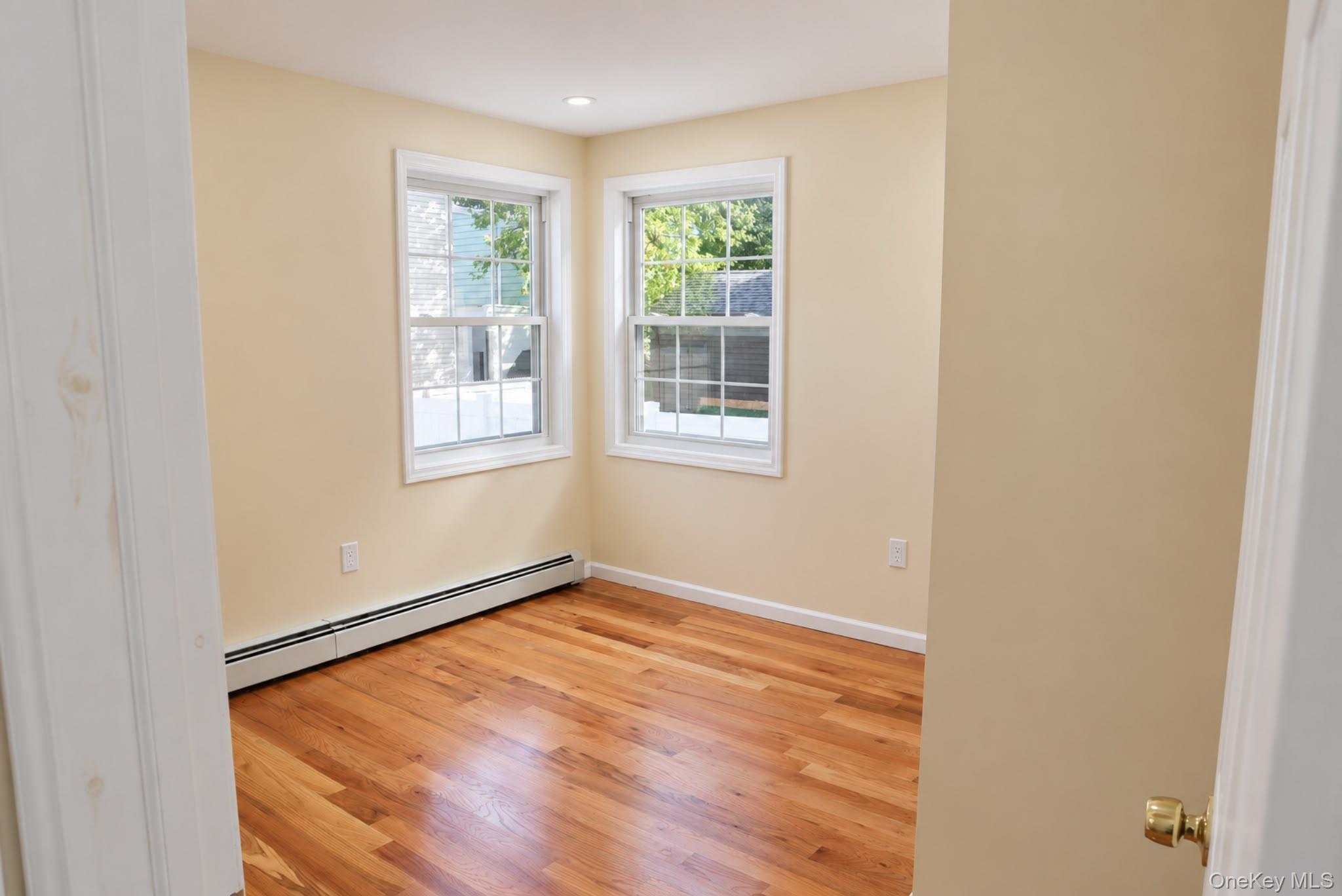 Single Family 183rd Street  Queens, NY 11413, MLS-1054179-12