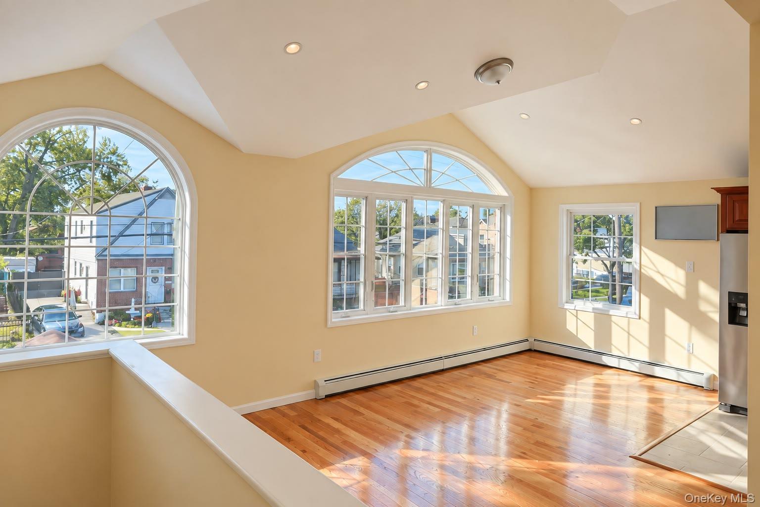 Single Family 183rd Street  Queens, NY 11413, MLS-1054179-13