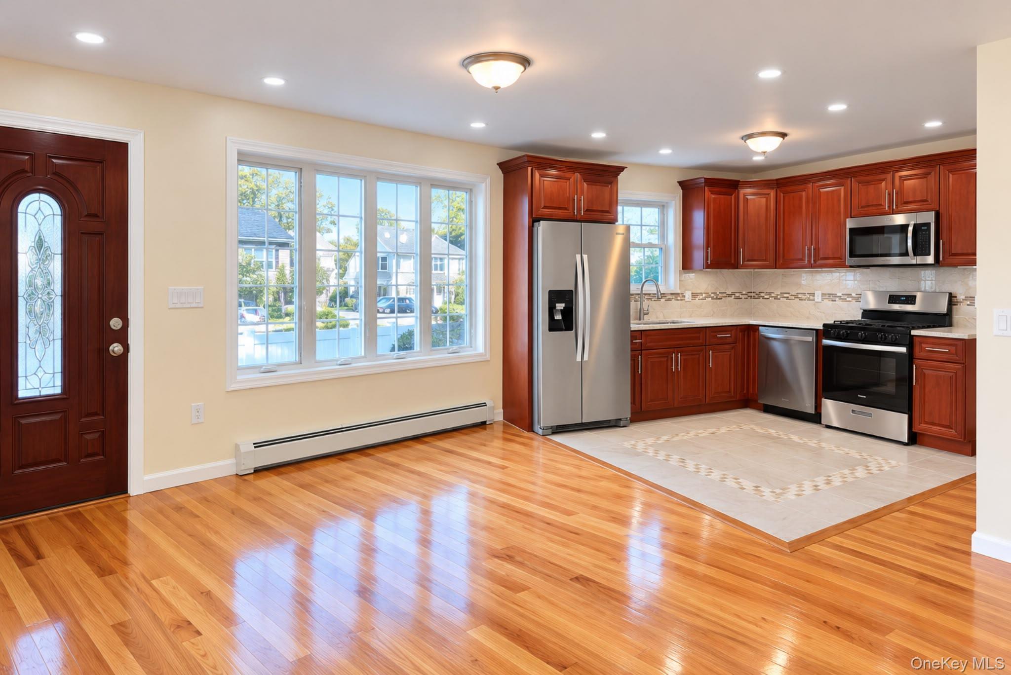 Single Family 183rd Street  Queens, NY 11413, MLS-1054179-2