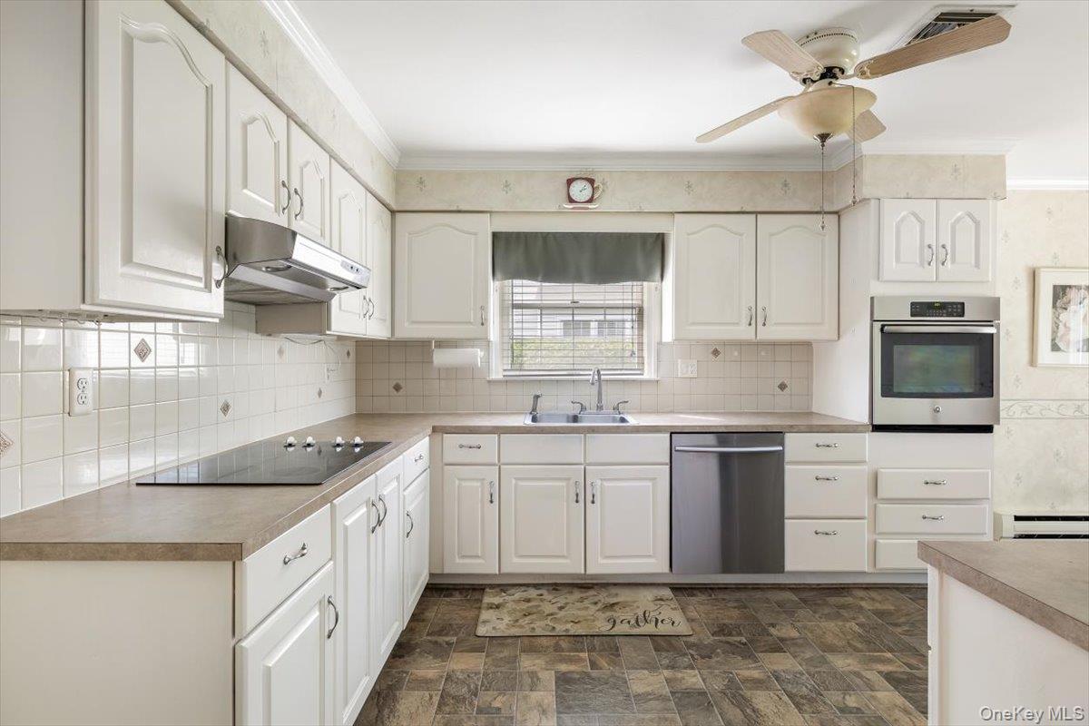 Single Family Standish Drive Suffolk County, NY 11766, MLS-1054180-12