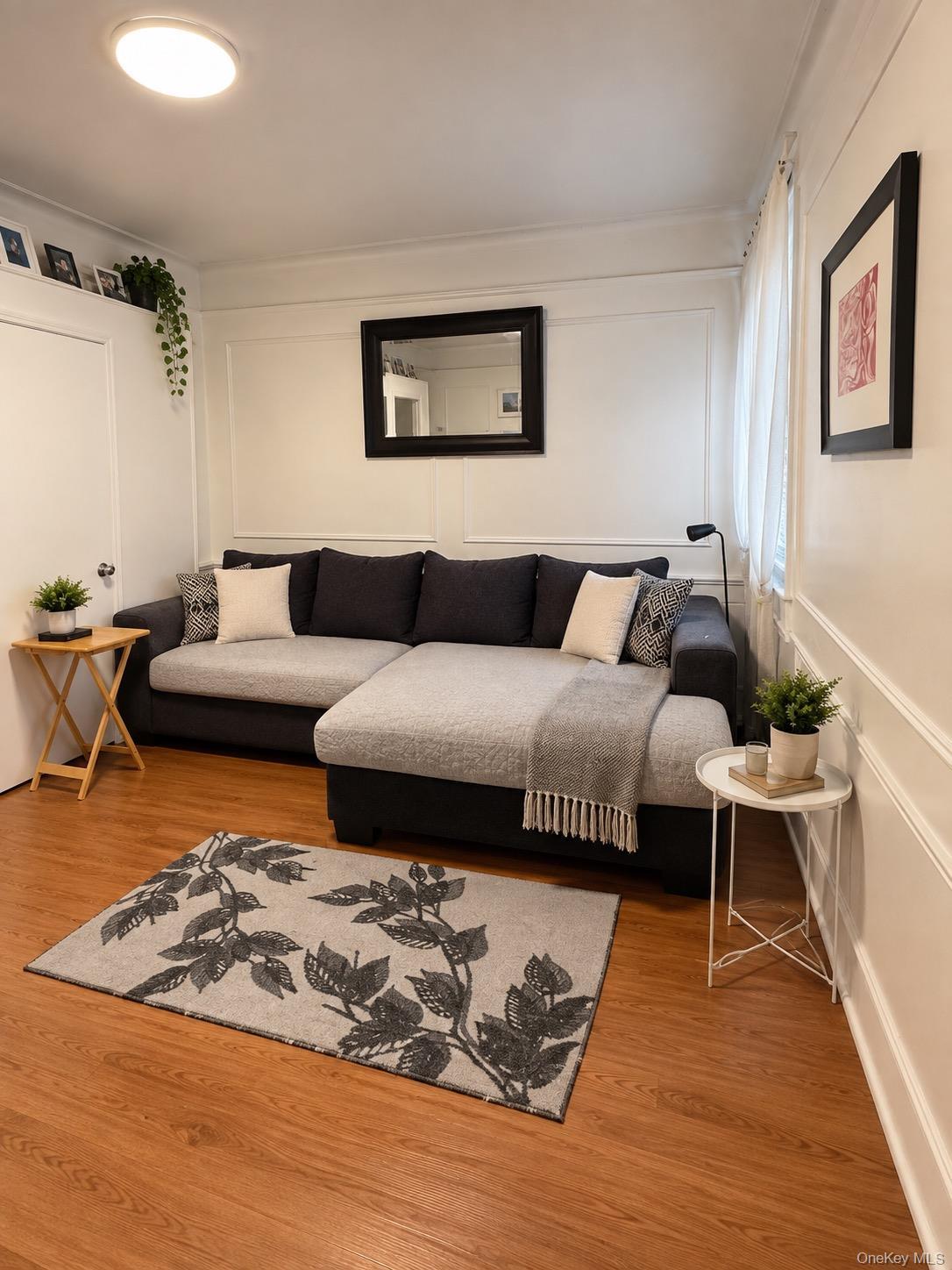 Single Family 37th Avenue Queens, NY 11377, MLS-1054204-10