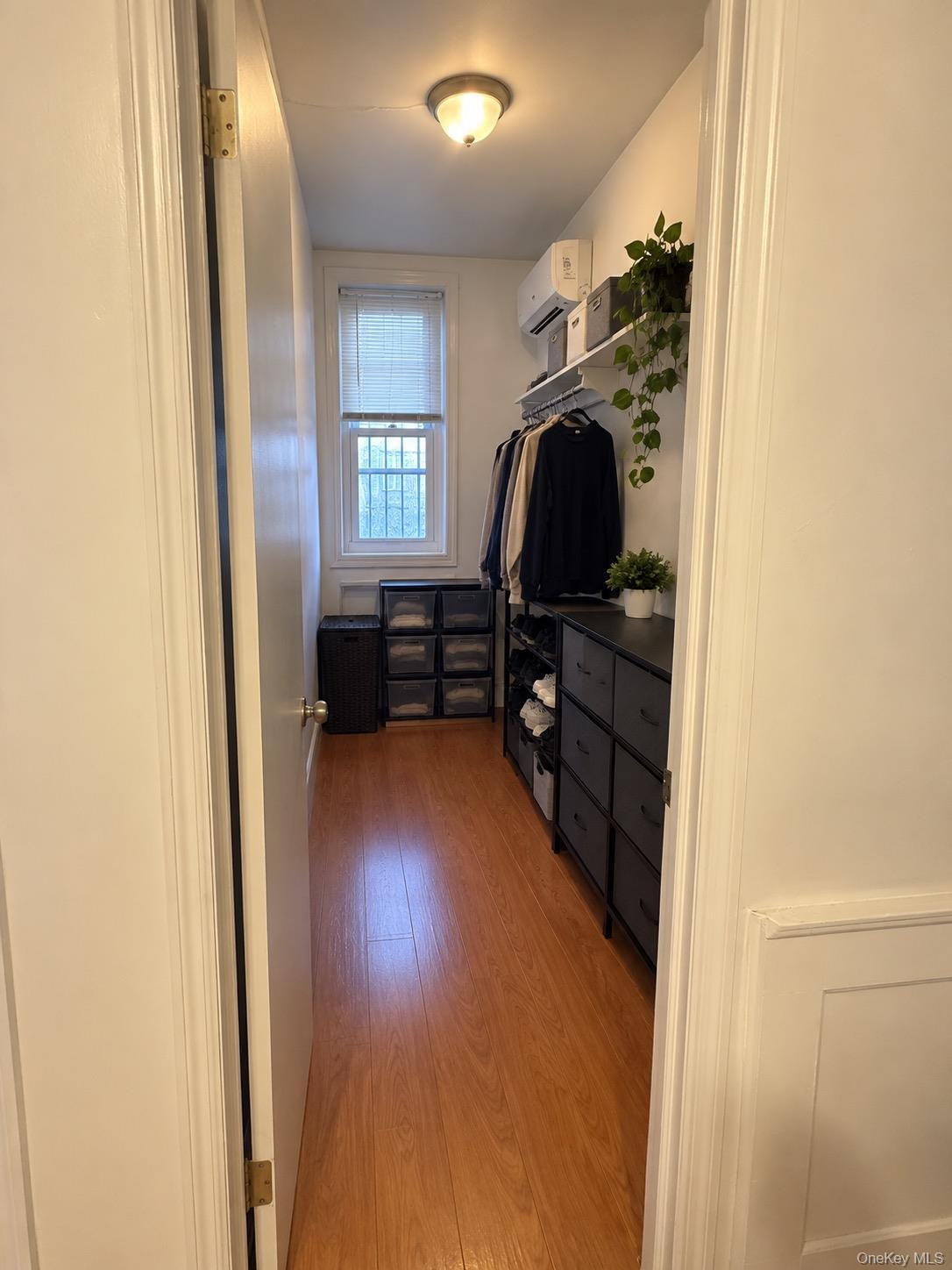 Single Family 37th Avenue Queens, NY 11377, MLS-1054204-23