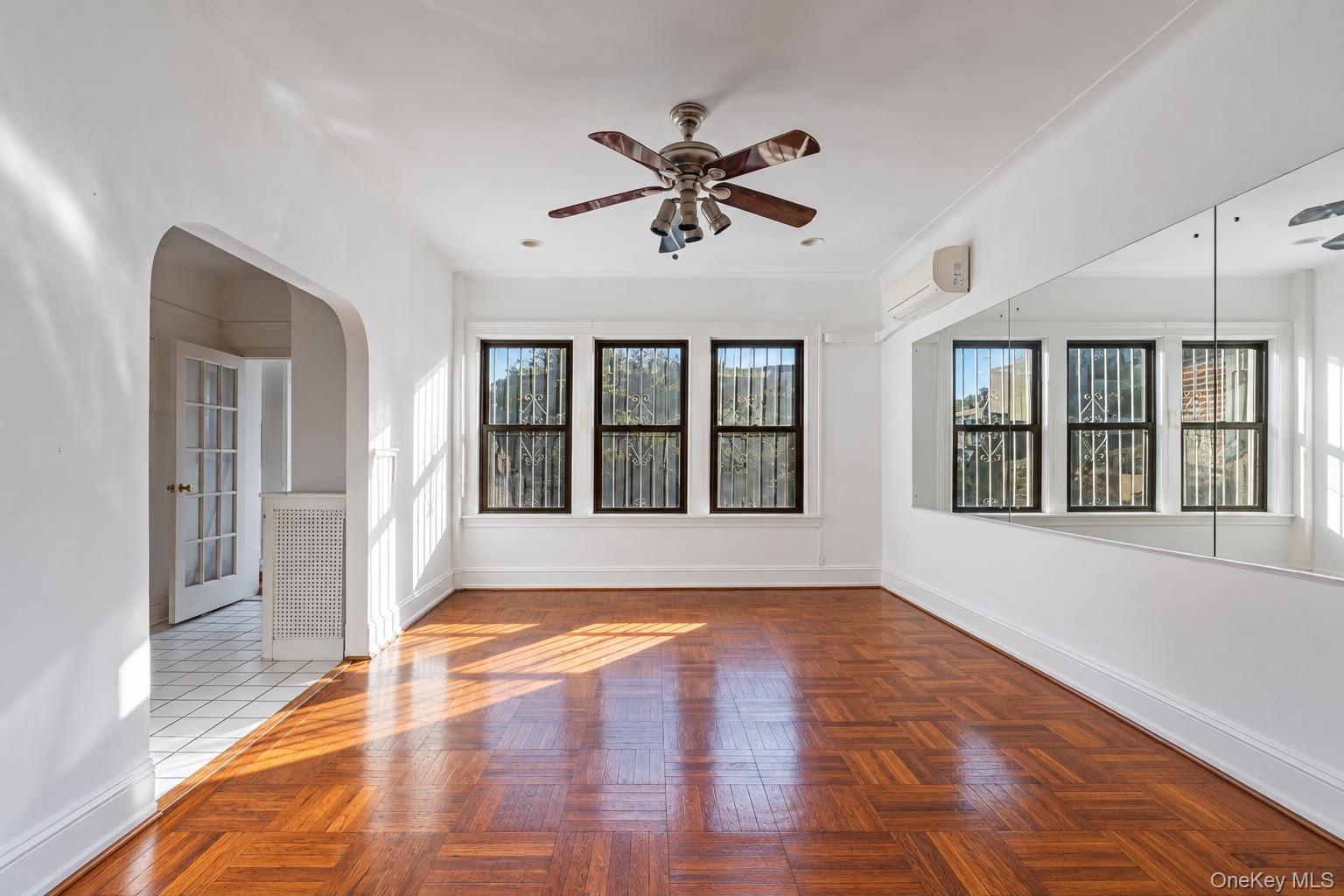 Single Family Groton Street Queens, NY 11375, MLS-1054207-5