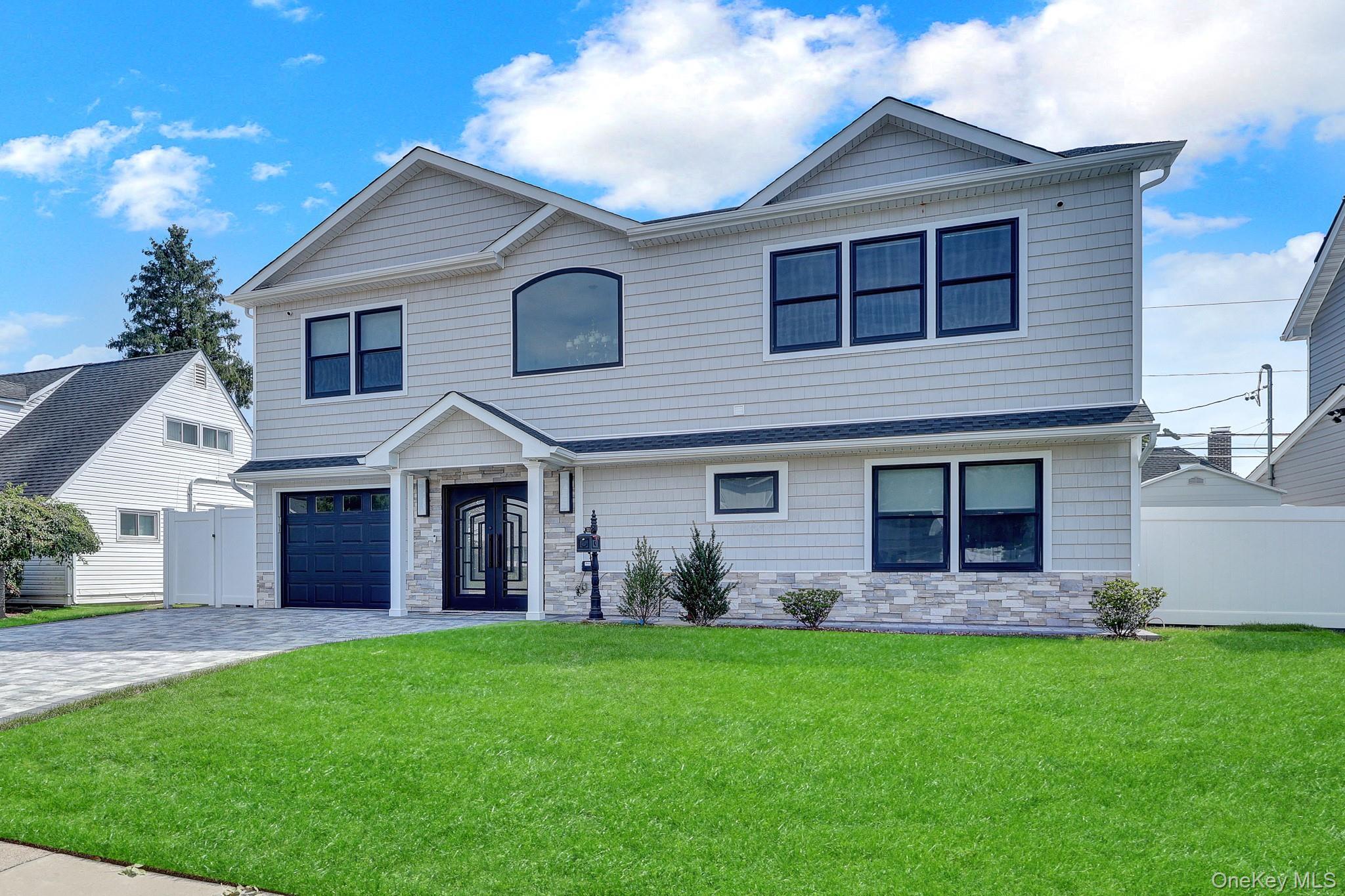 Single Family Tardy Lane S Nassau County, NY 11793, MLS-1054210-2