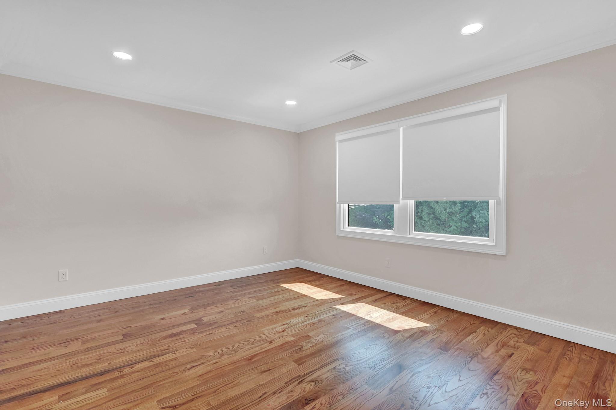 Single Family Tardy Lane S Nassau County, NY 11793, MLS-1054210-21
