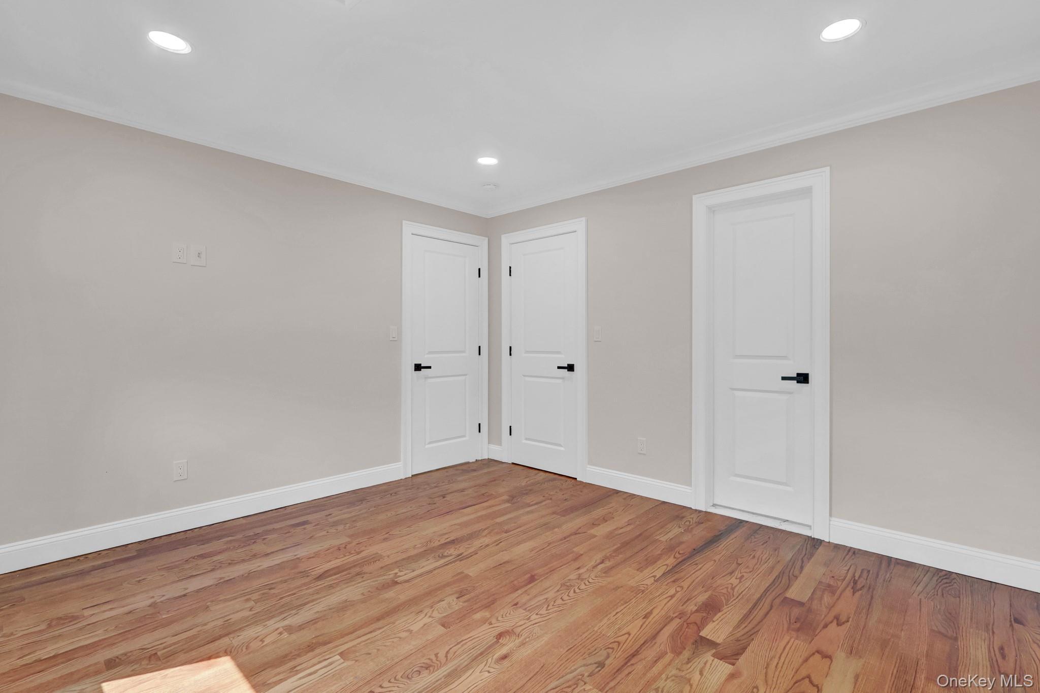 Single Family Tardy Lane S Nassau County, NY 11793, MLS-1054210-22
