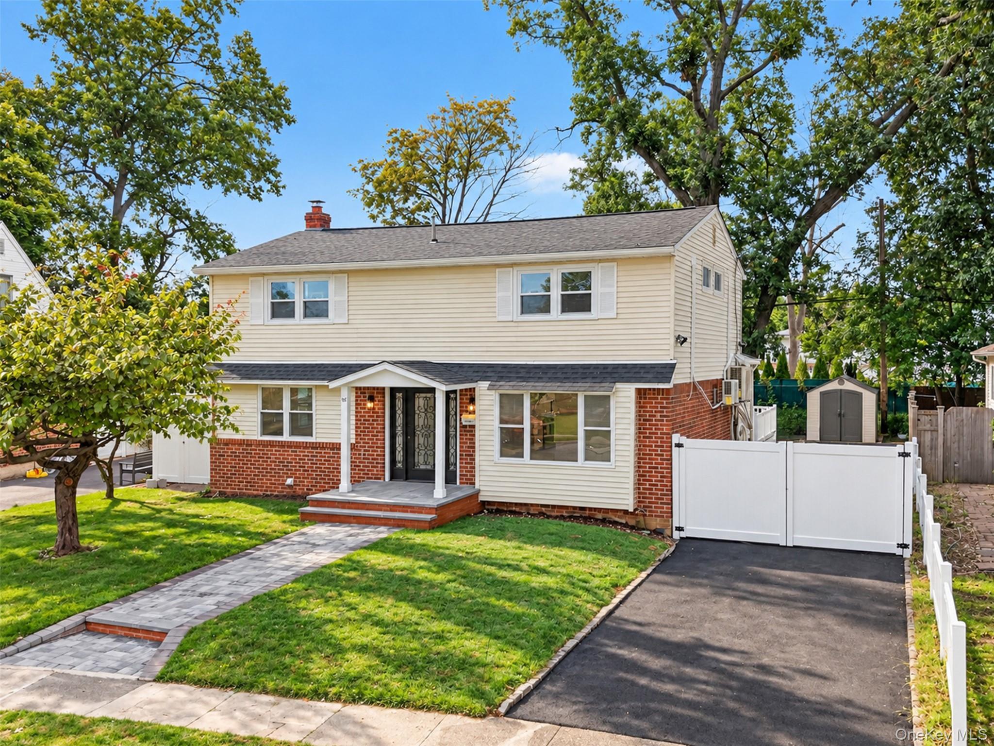 Single Family Willets Drive Nassau County, NY 11791, MLS-1054213-2