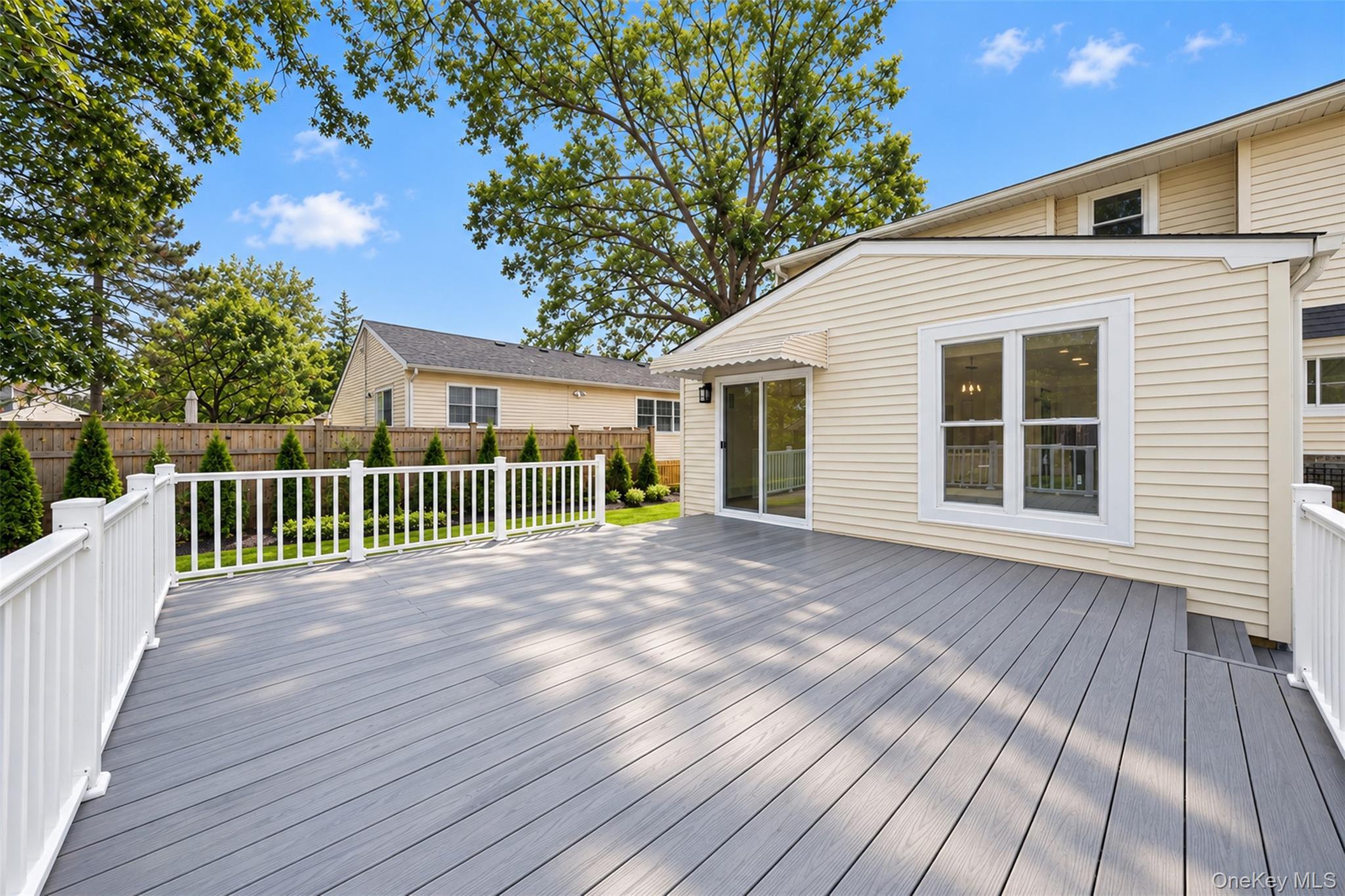 Single Family Willets Drive Nassau County, NY 11791, MLS-1054213-21