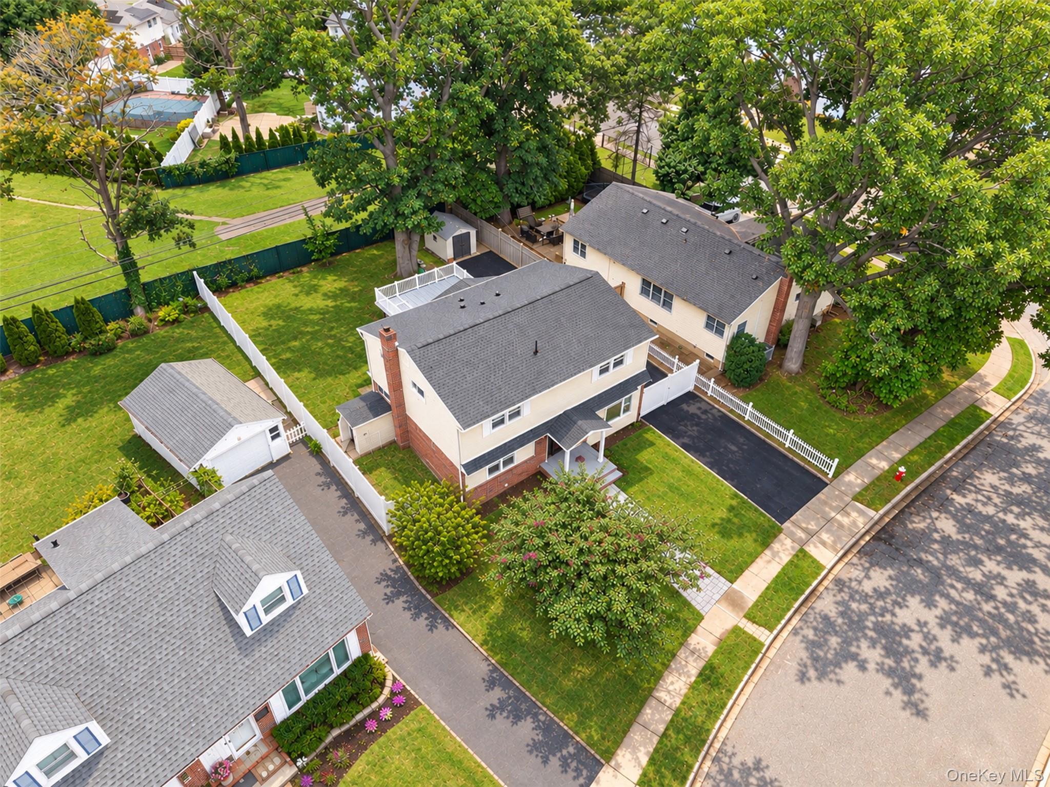 Single Family Willets Drive Nassau County, NY 11791, MLS-1054213-24