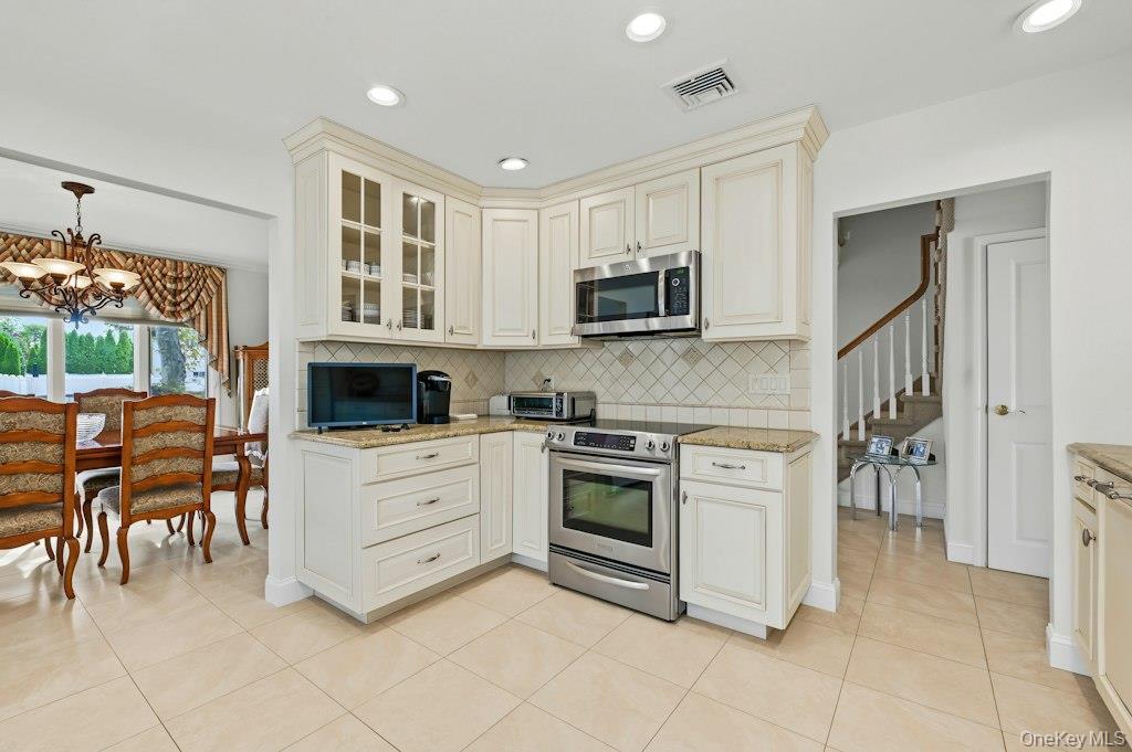 Single Family Blanche Lane  Nassau County, NY 11566, MLS-1054235-16