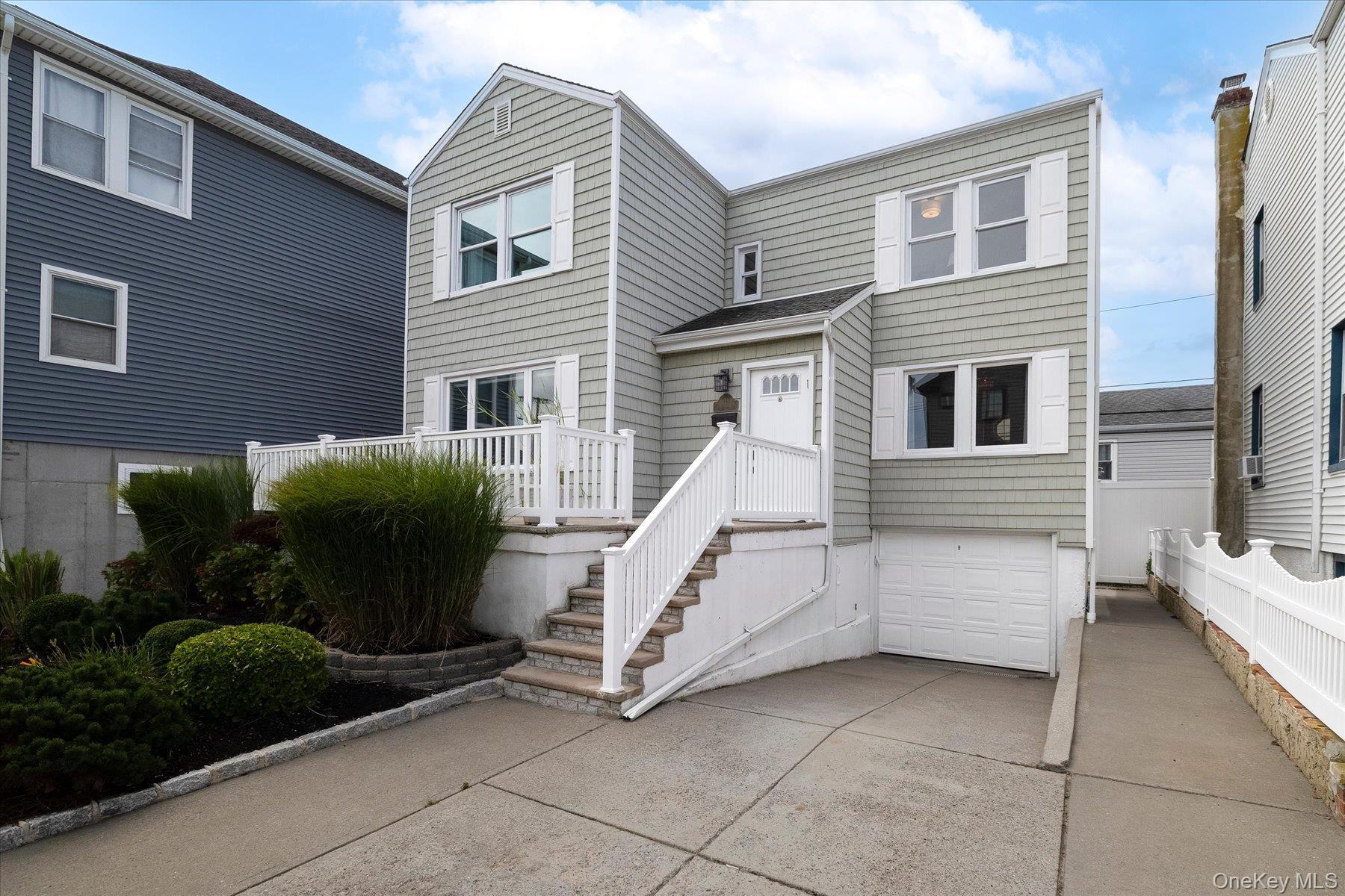 Single Family Vinton Street Nassau County, NY 11561, MLS-1054257-21