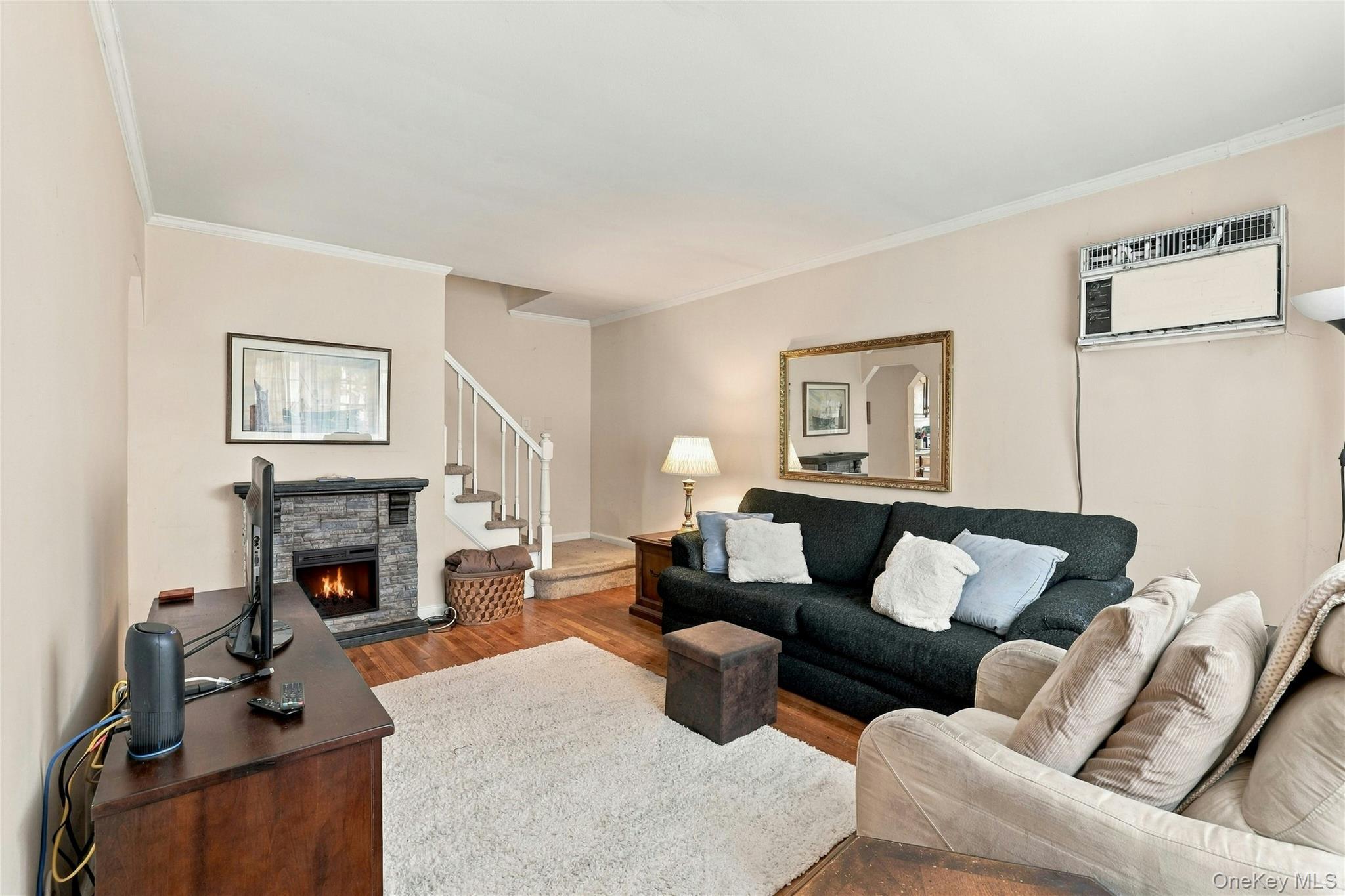 Single Family 264th Street Queens, NY 11004, MLS-1054291-4