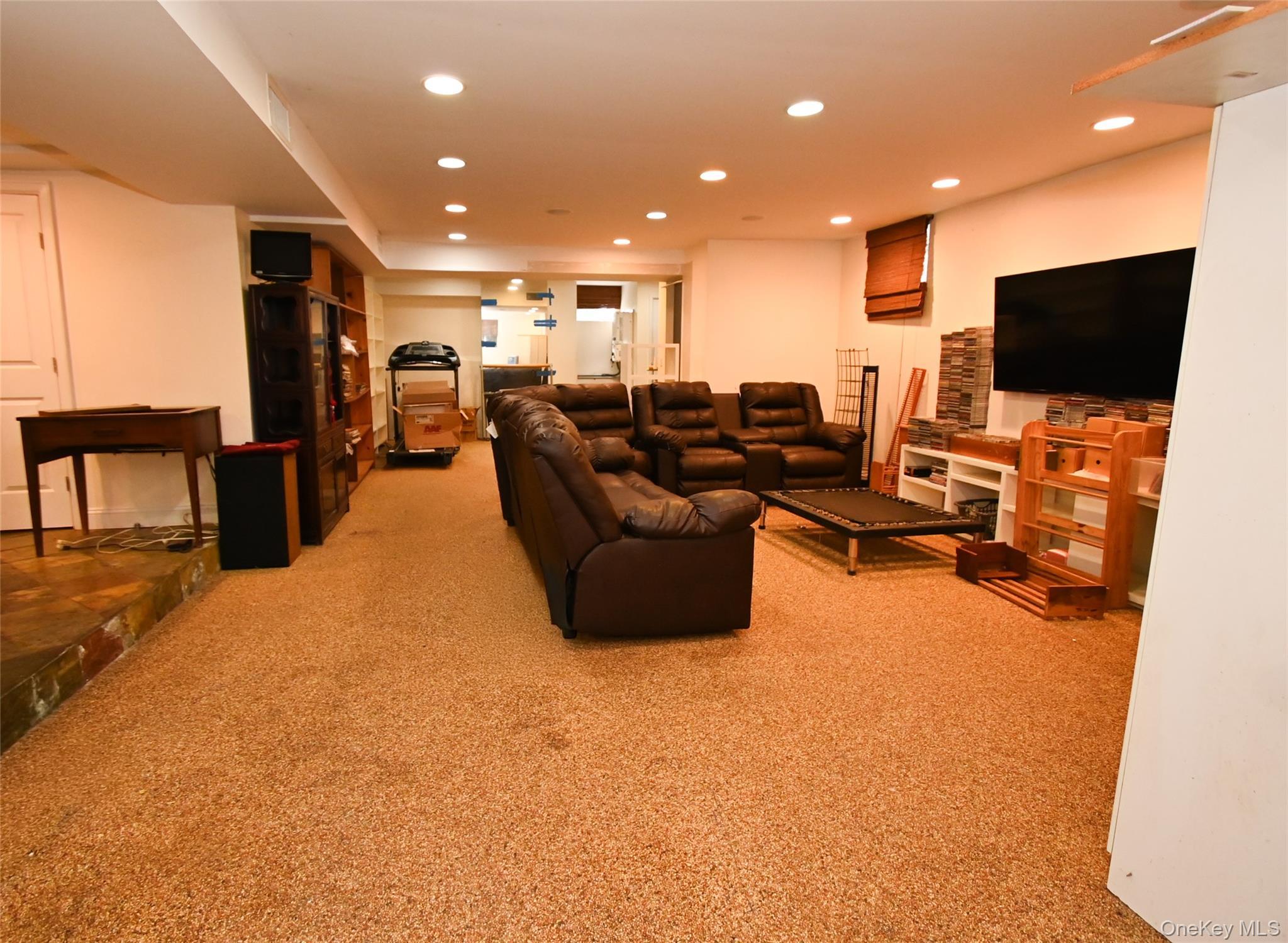 Single Family 13th Avenue  Queens, NY 11357, MLS-1054296-8