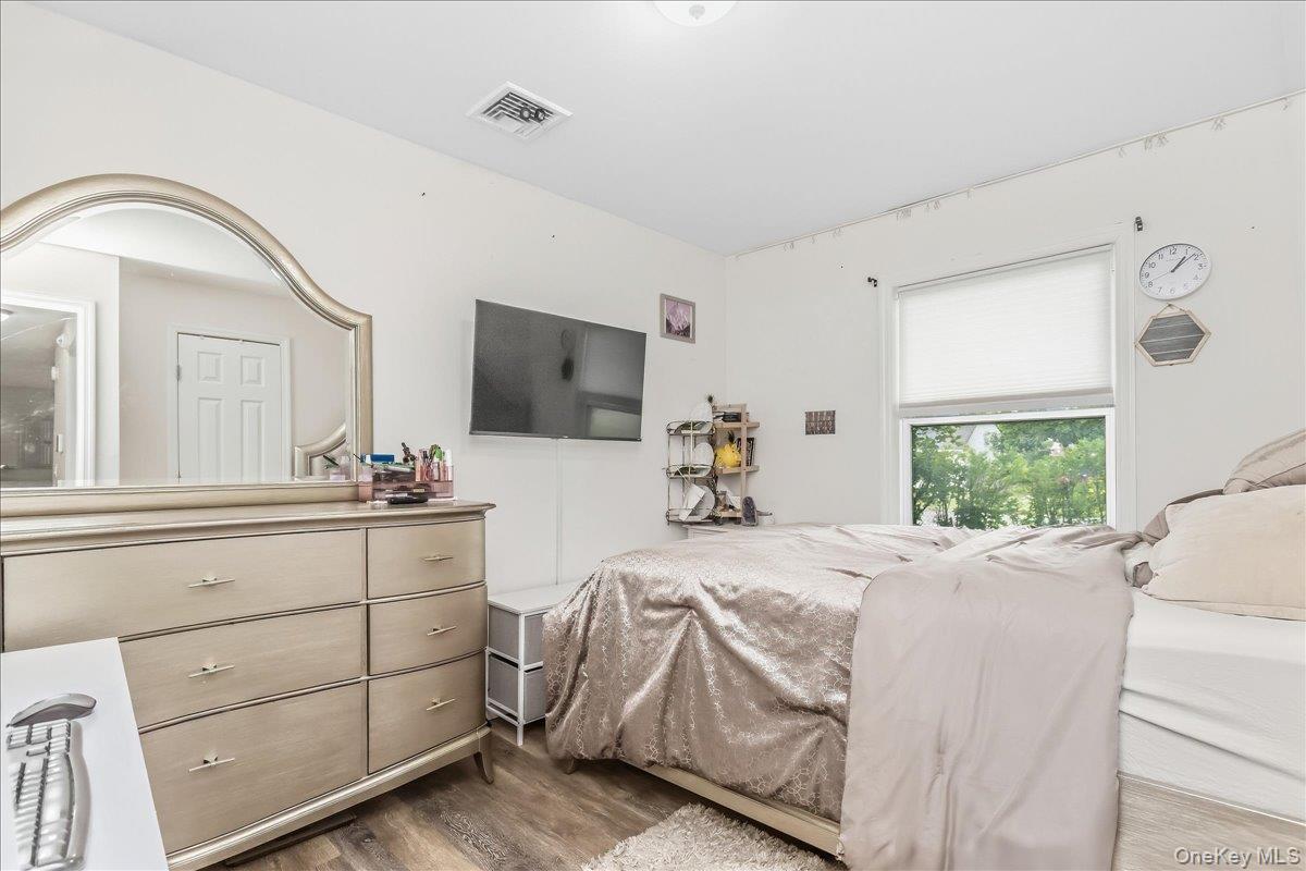 Single Family Provost Avenue Suffolk County, NY 11713, MLS-1054306-10