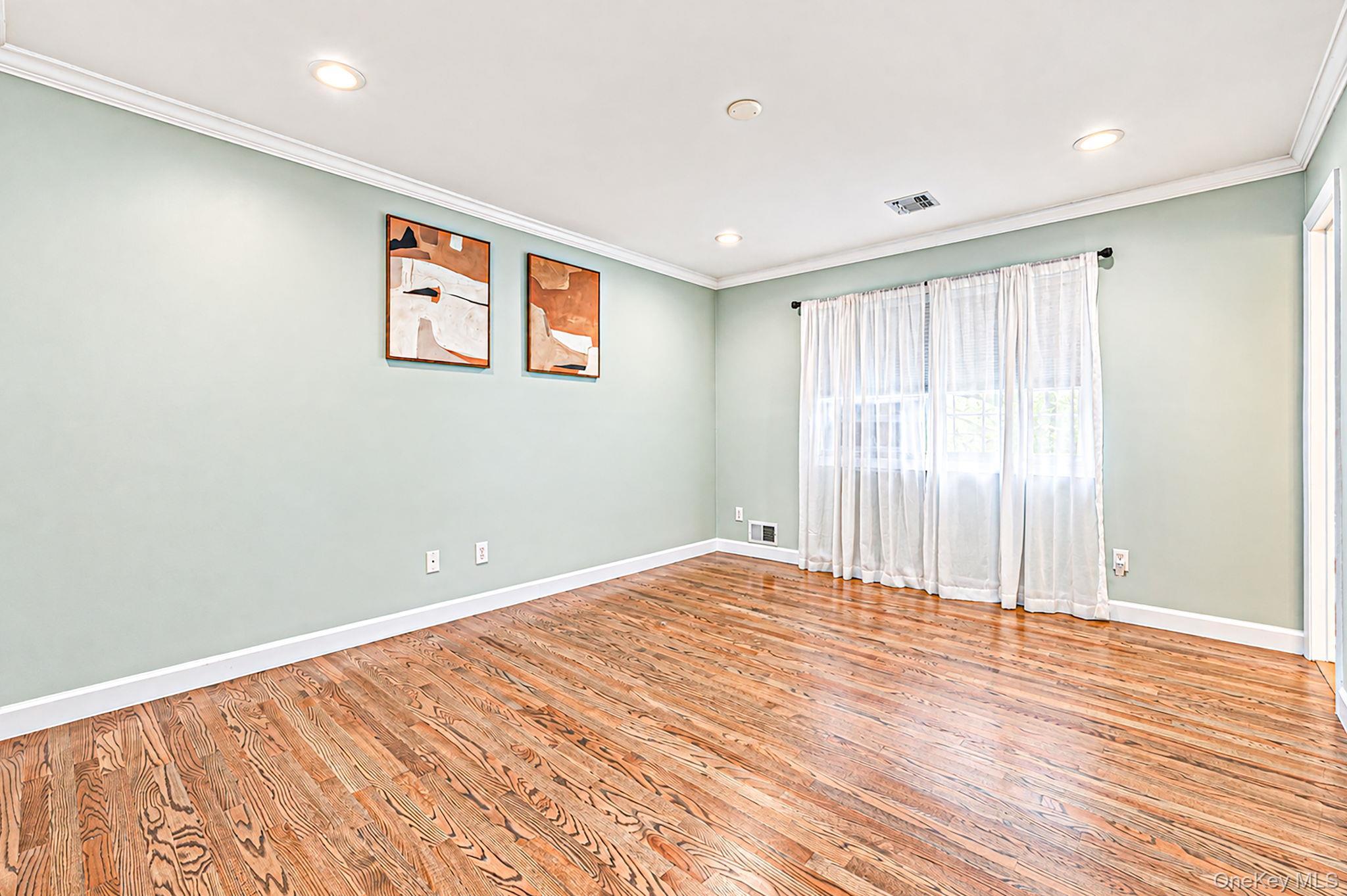 Single Family Beechwood Drive Suffolk County, NY 11949, MLS-1054324-14