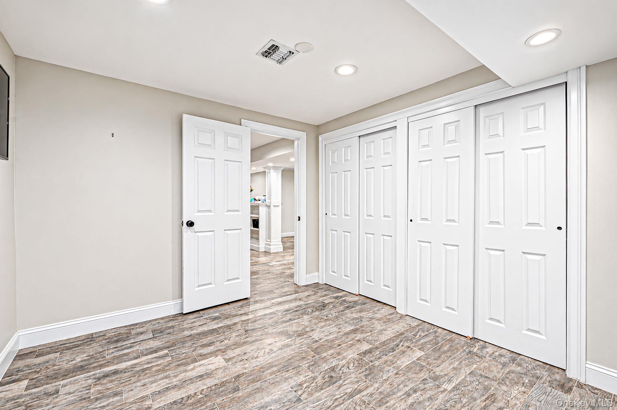 Single Family Beechwood Drive Suffolk County, NY 11949, MLS-1054324-30