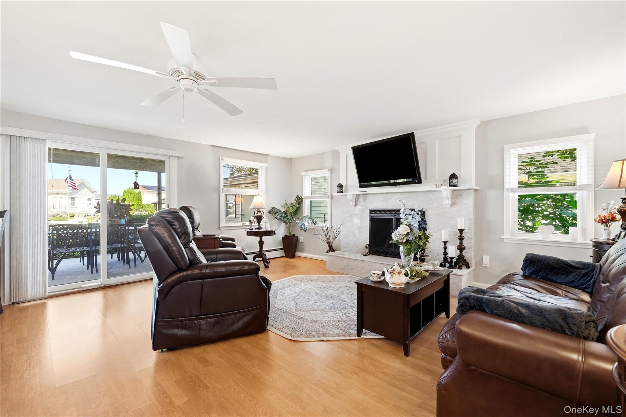 Single Family Drake Court Suffolk County, NY 11795, MLS-1054341-17