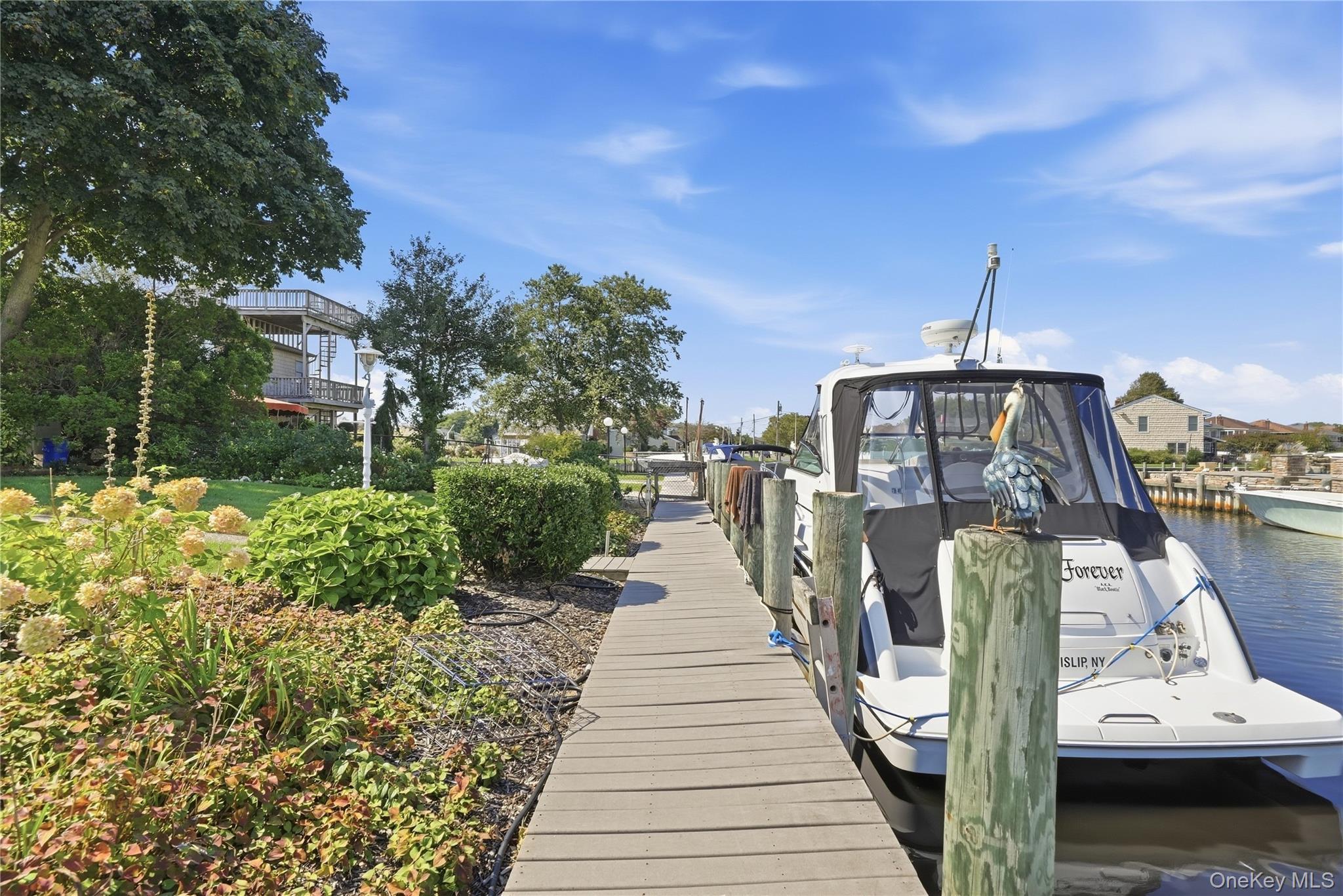 Single Family Drake Court Suffolk County, NY 11795, MLS-1054341-24