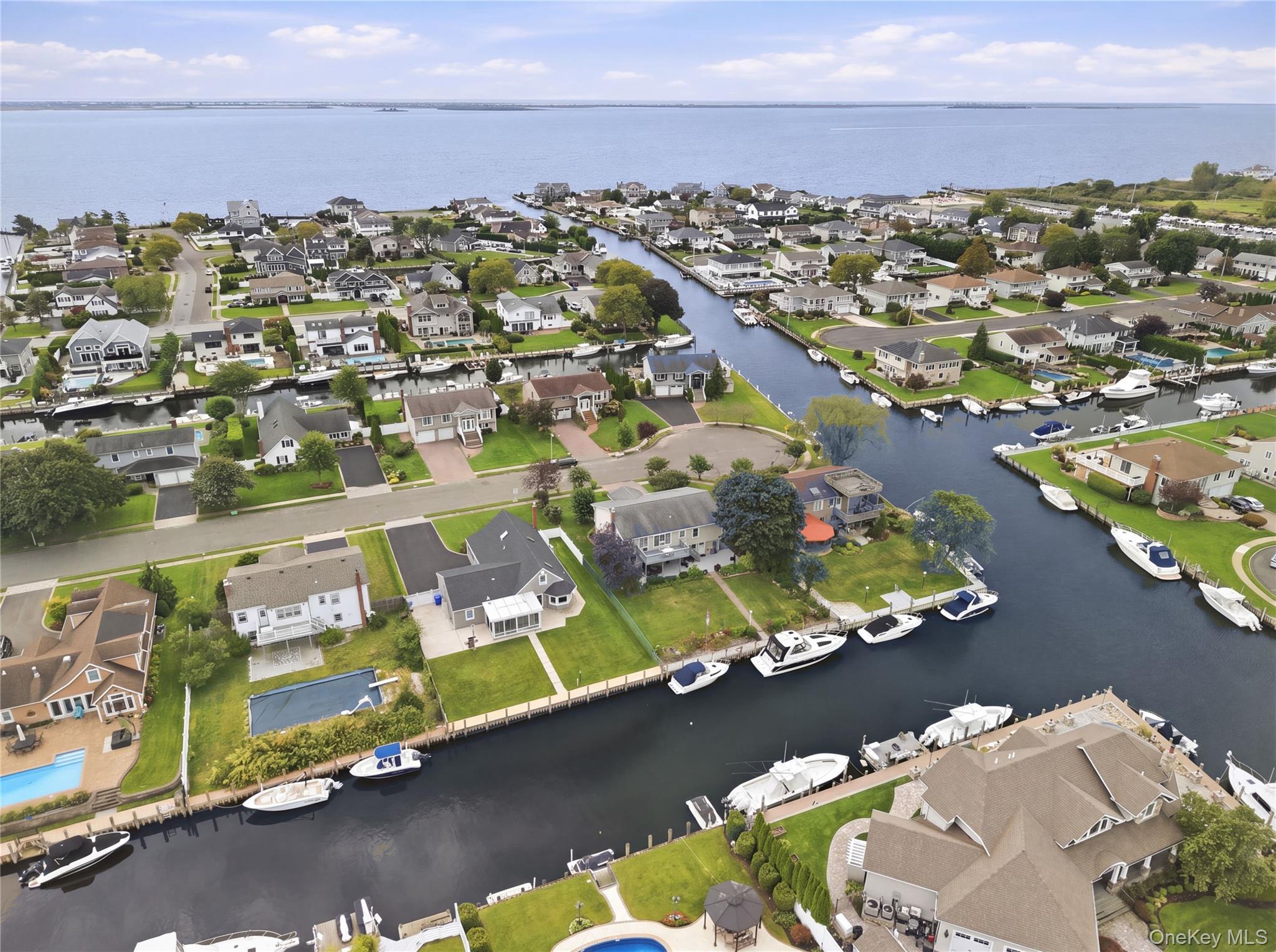 Single Family Drake Court Suffolk County, NY 11795, MLS-1054341-27