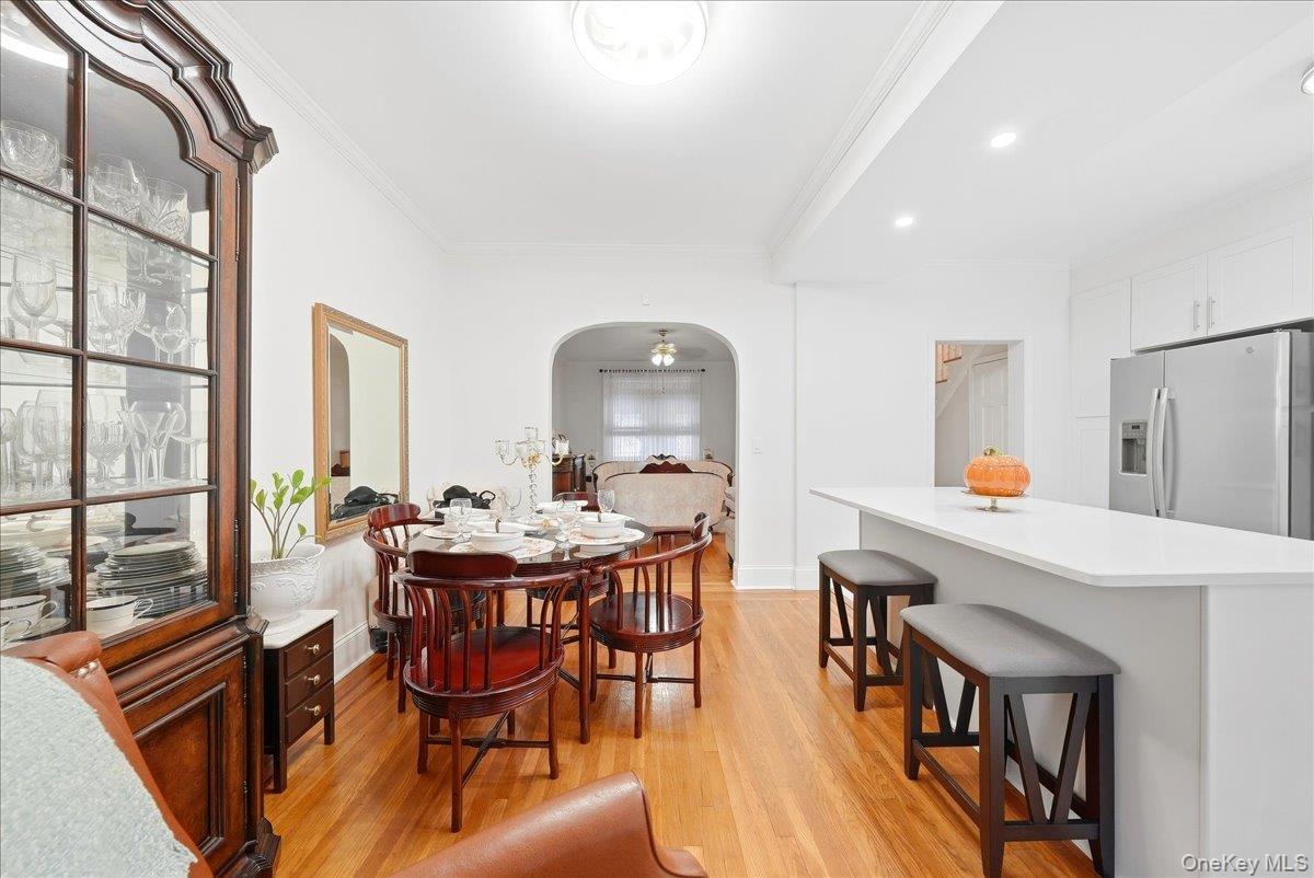 Single Family Hone Avenue Bronx, NY 10469, MLS-1054369-11