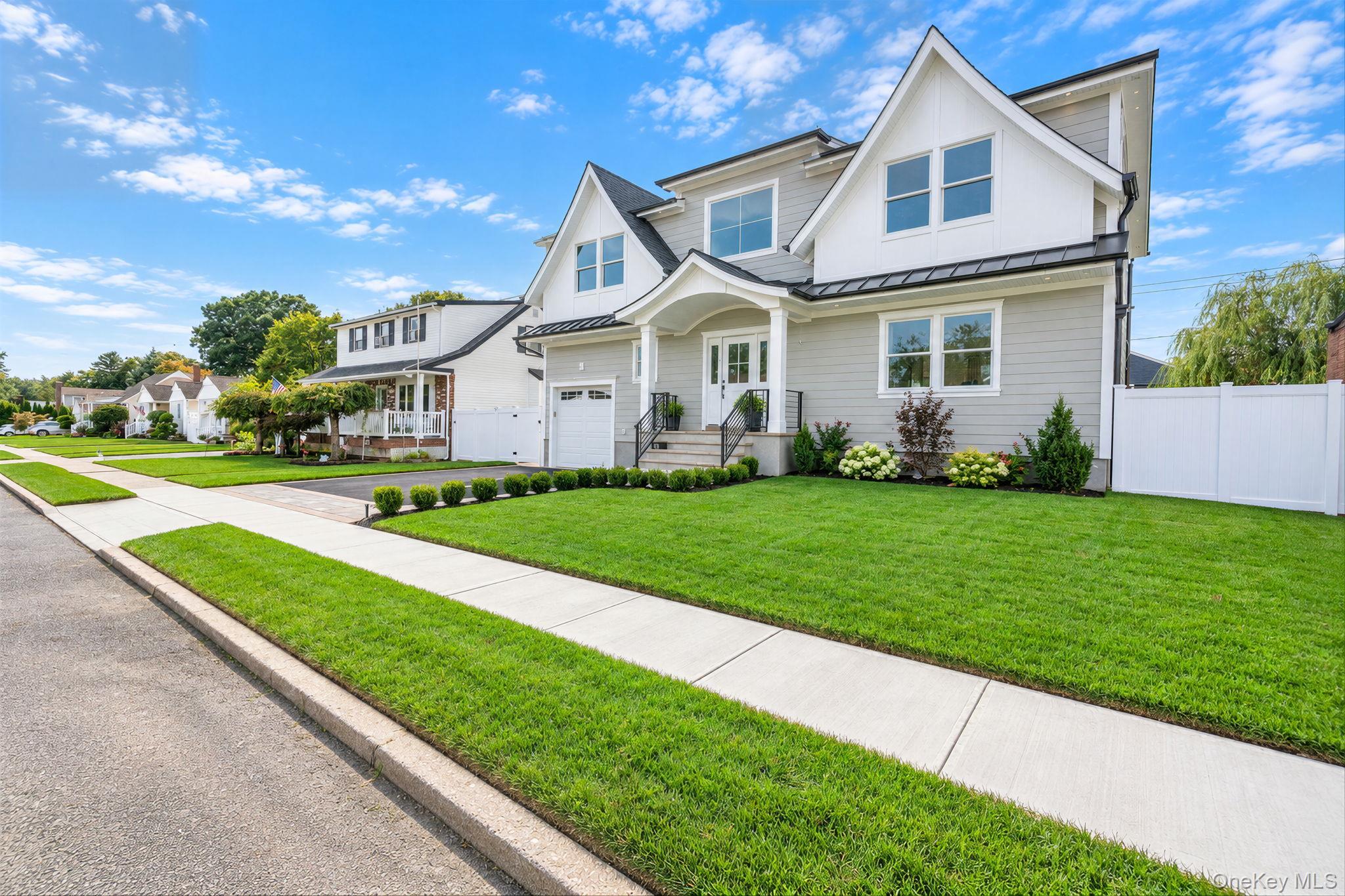Single Family Blackstone Avenue  Nassau County, NY 11554, MLS-1054405-2